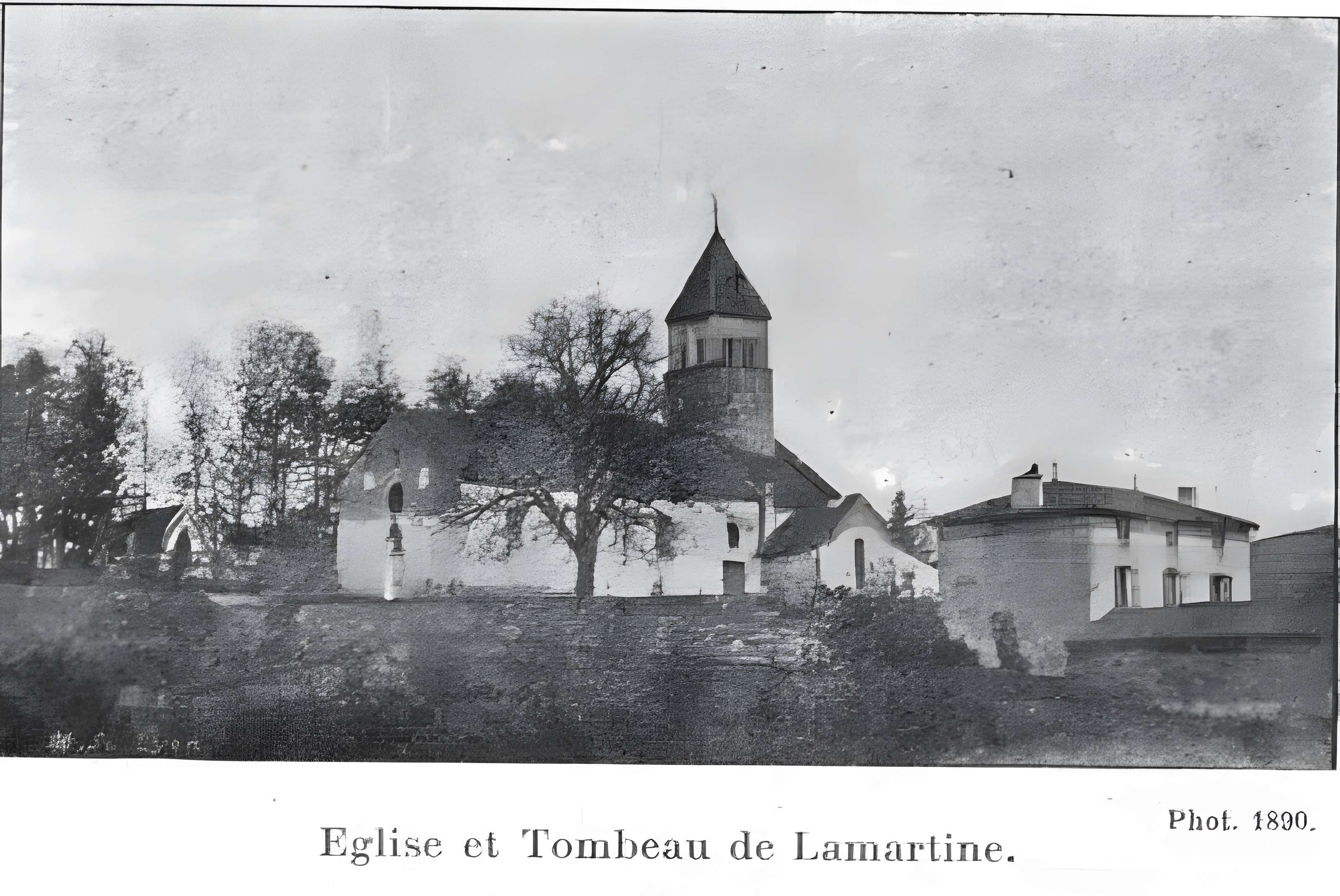 Église Saint-Donat de Saint-Point et tombeau de Lamartine