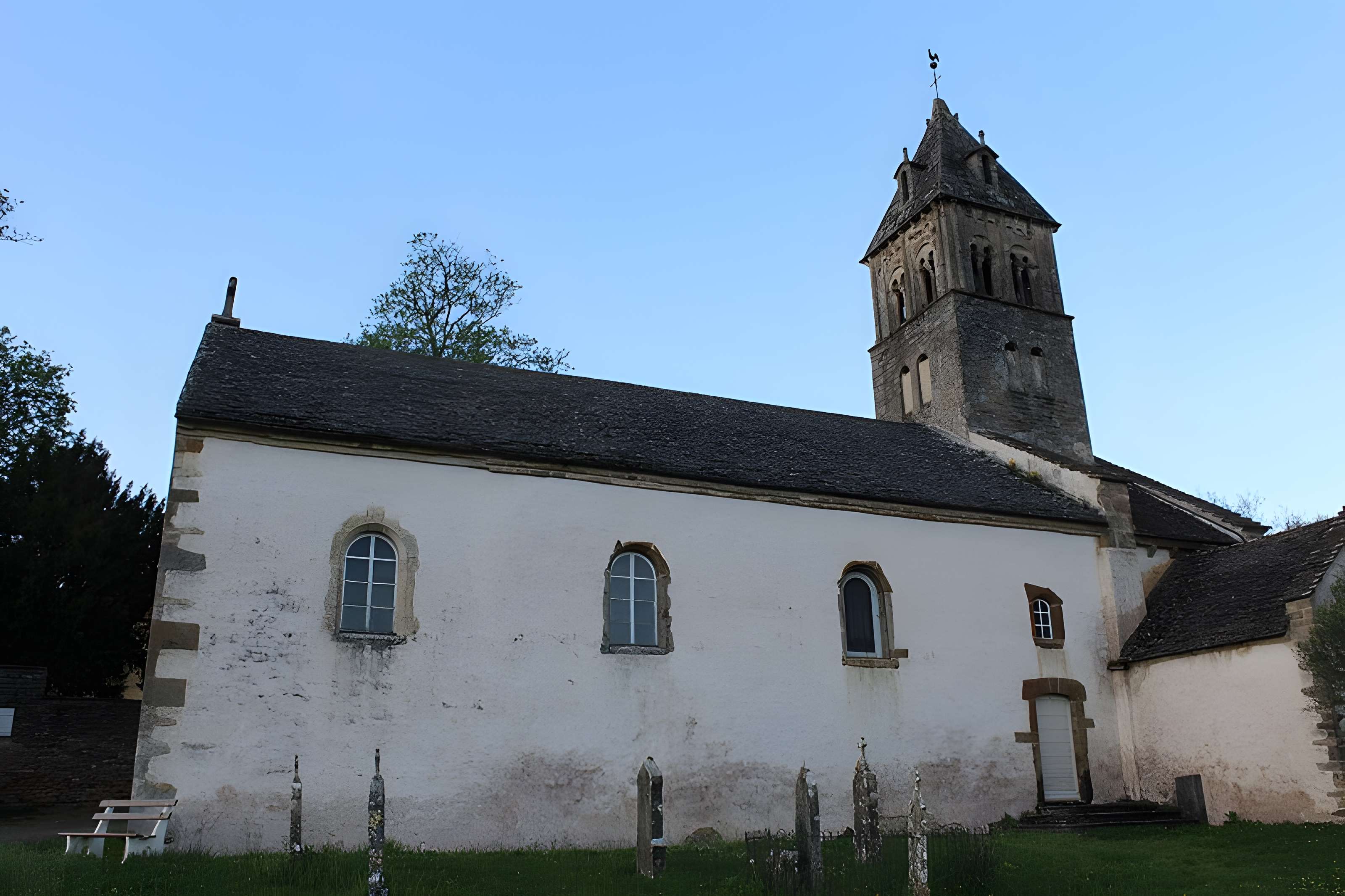 Église Saint-Donat de Saint-Point et tombeau de Lamartine