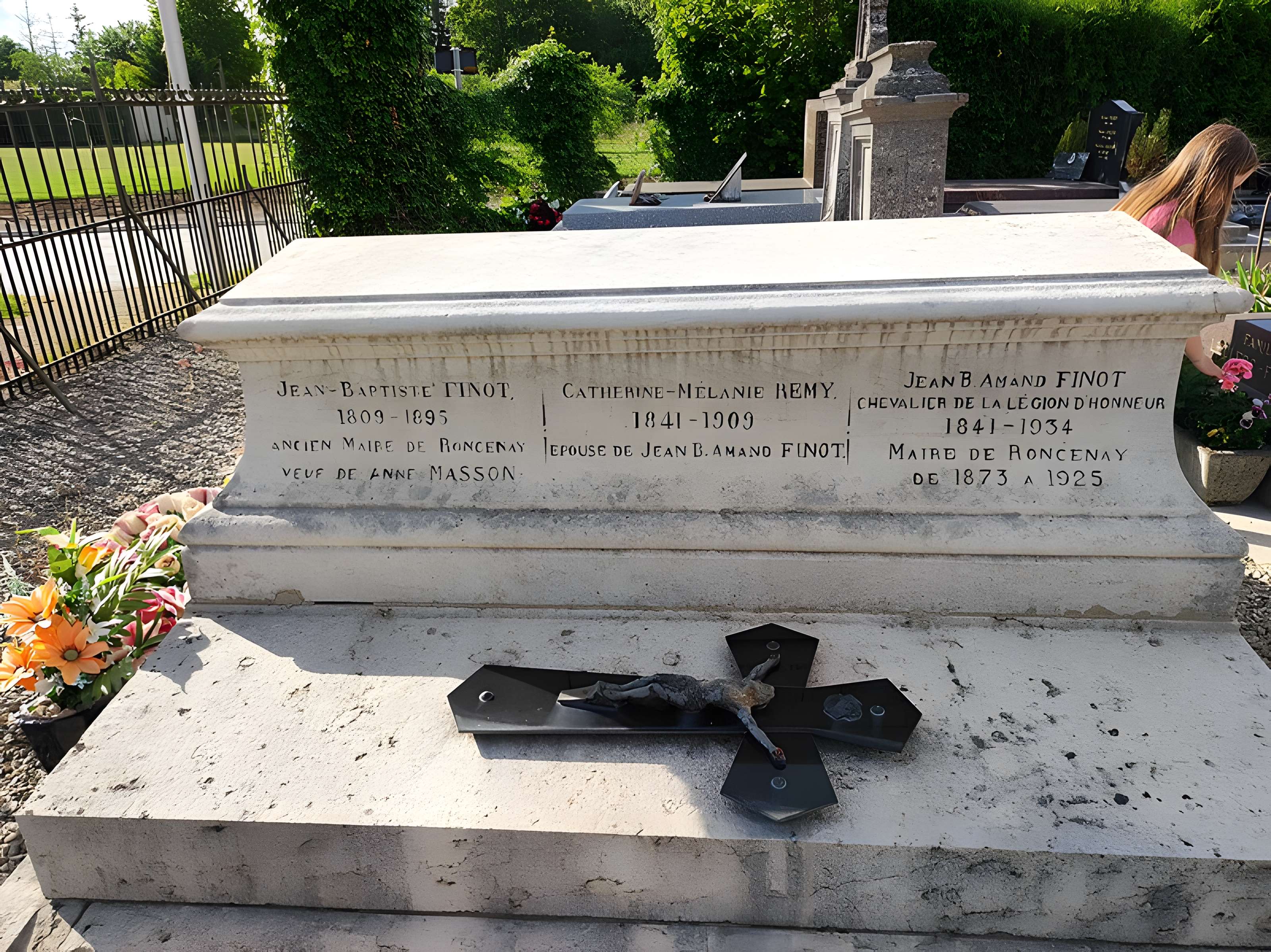 Église de la Nativité-de-la-Vierge de Villy-le-Maréchal