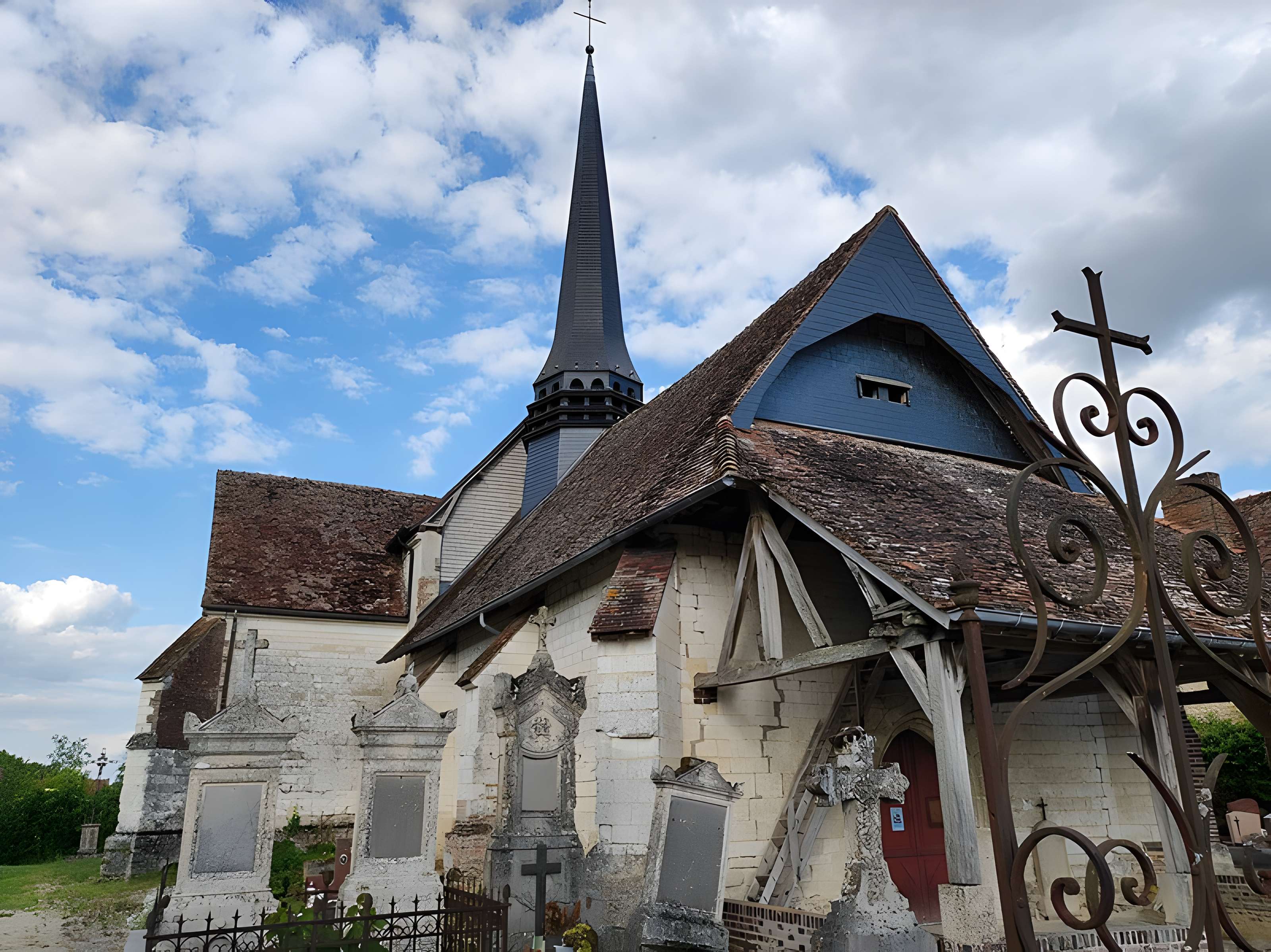Église de la Nativité-de-la-Vierge de Villy-le-Maréchal