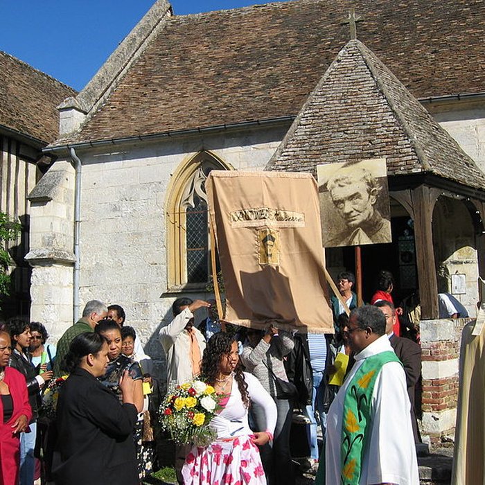 Photo de Église de la Sainte-Trinité de Pinterville