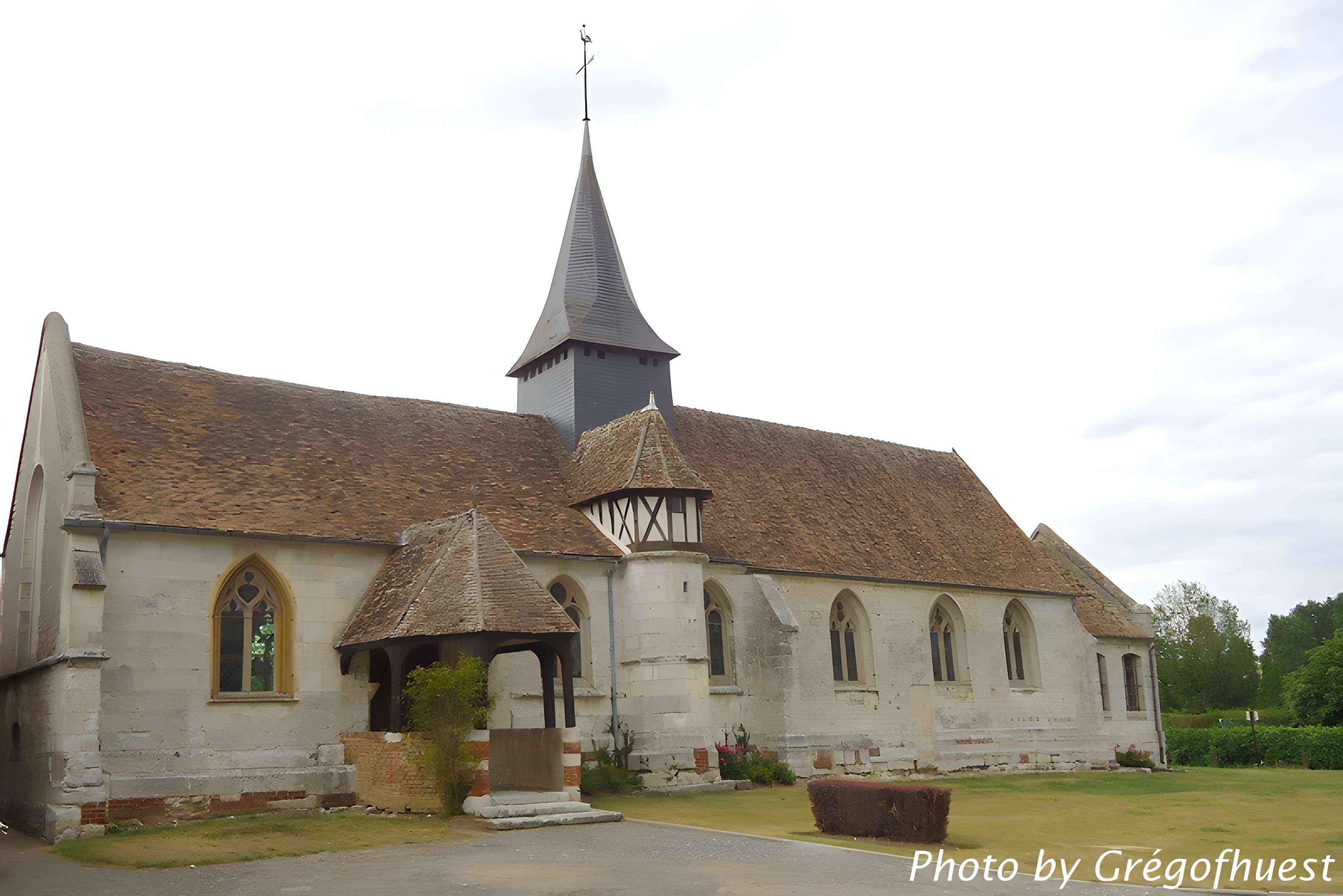 Église de la Sainte-Trinité de Pinterville 