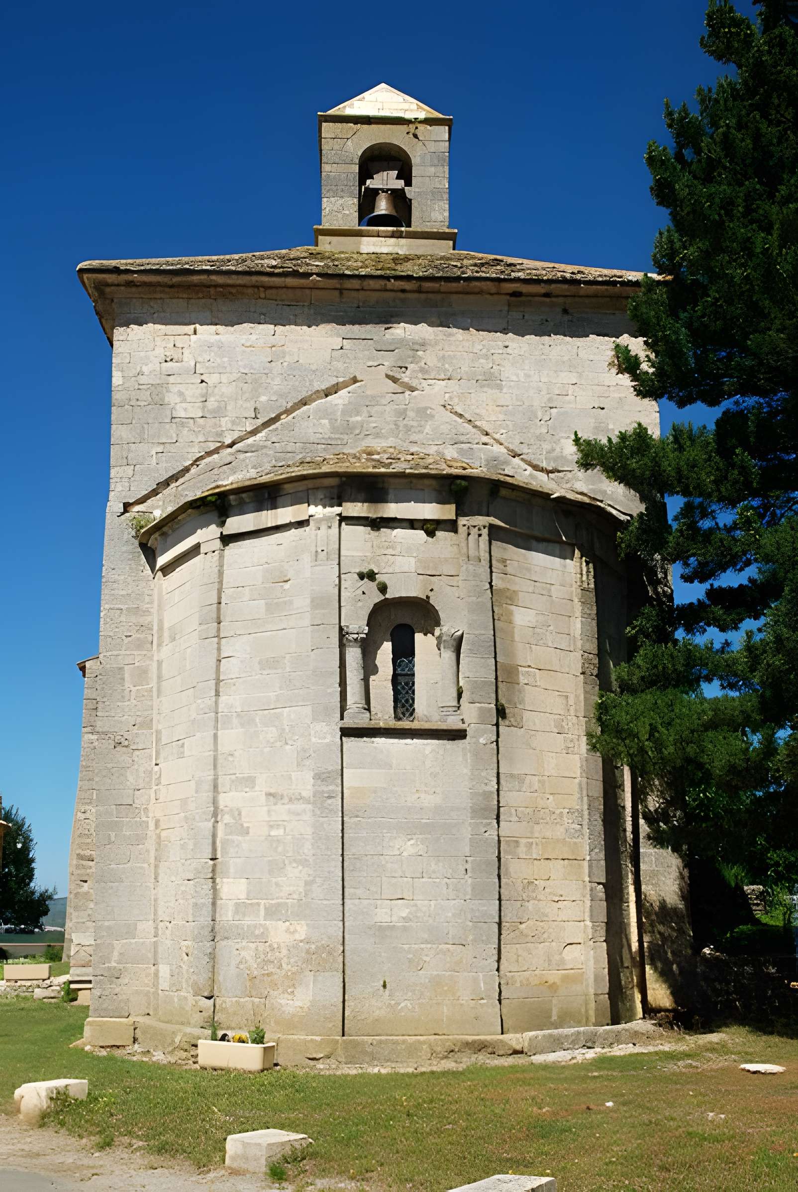 Église de la Sainte-Trinité de Saint-Trinit