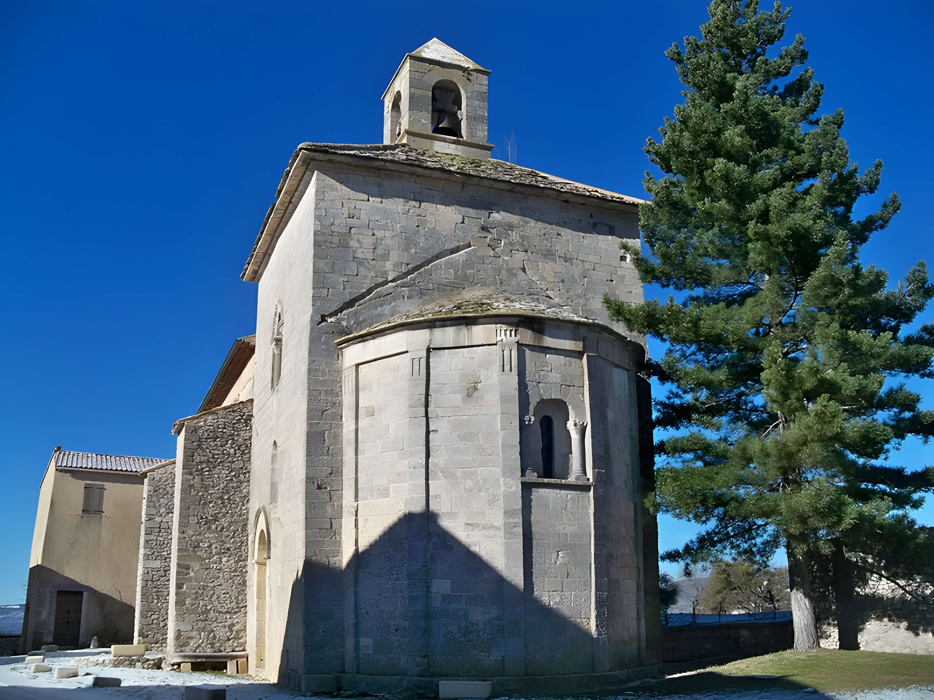 Église de la Sainte-Trinité de Saint-Trinit