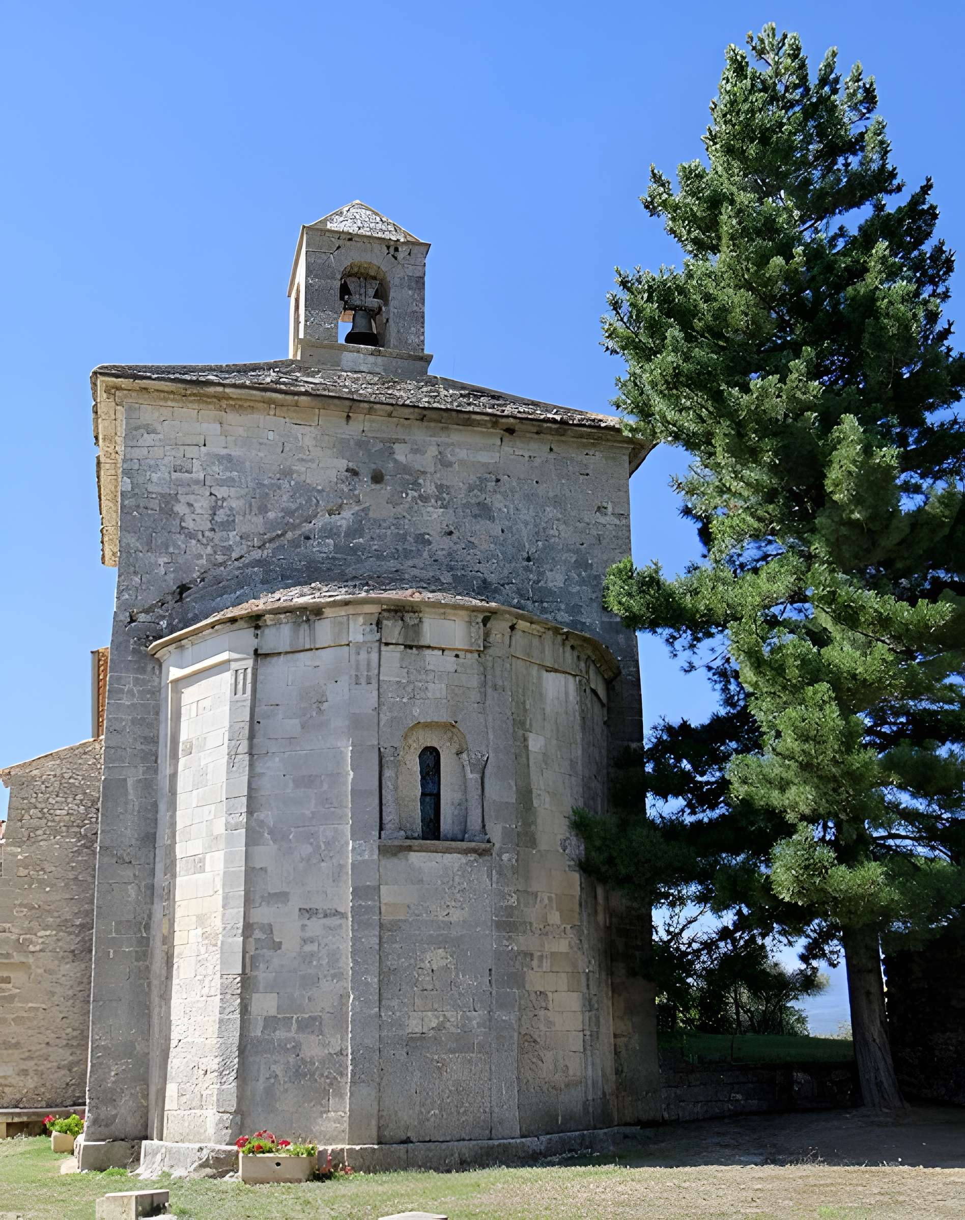 Église de la Sainte-Trinité de Saint-Trinit