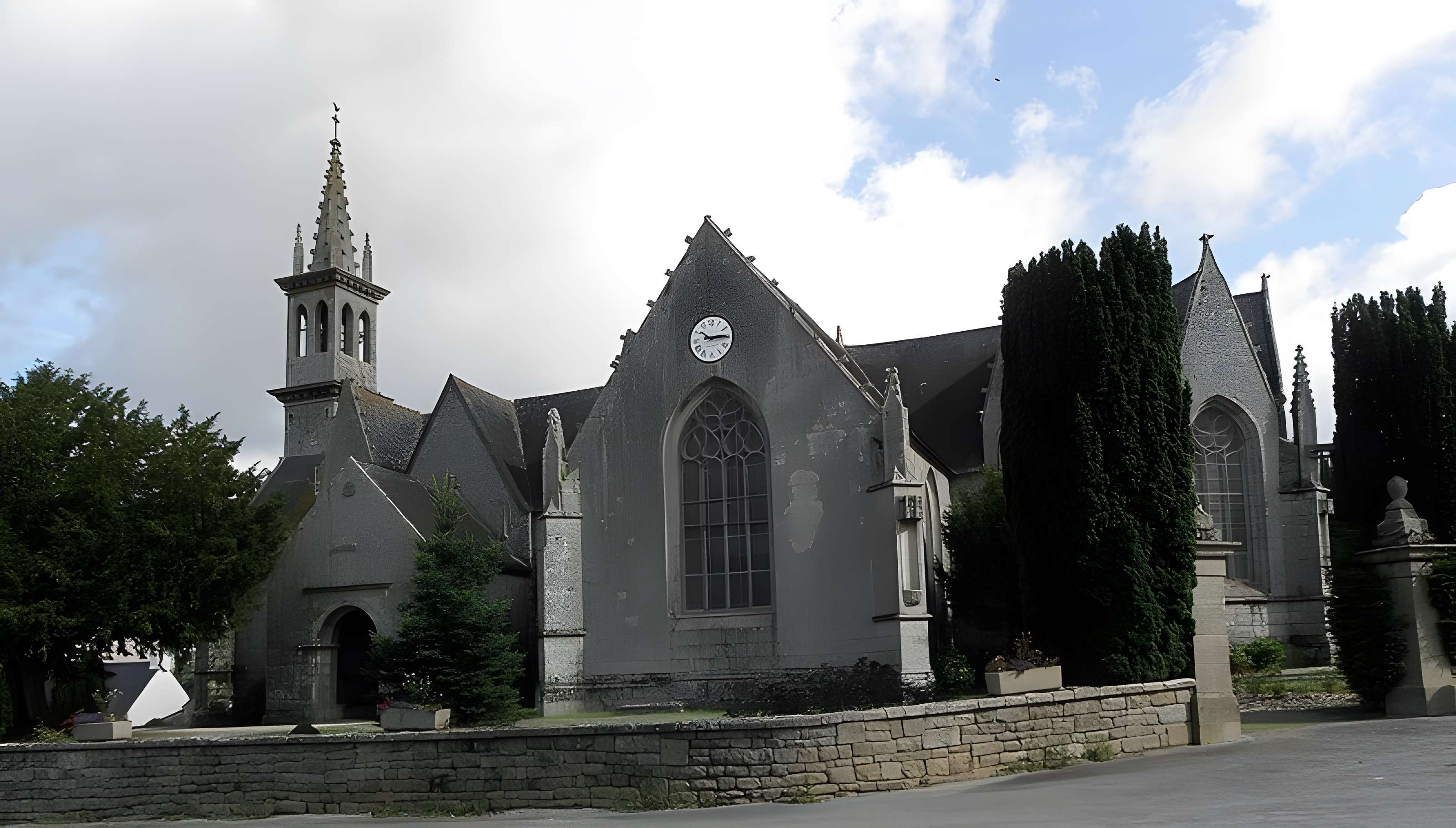 Église de la Trinité de Langonnet 