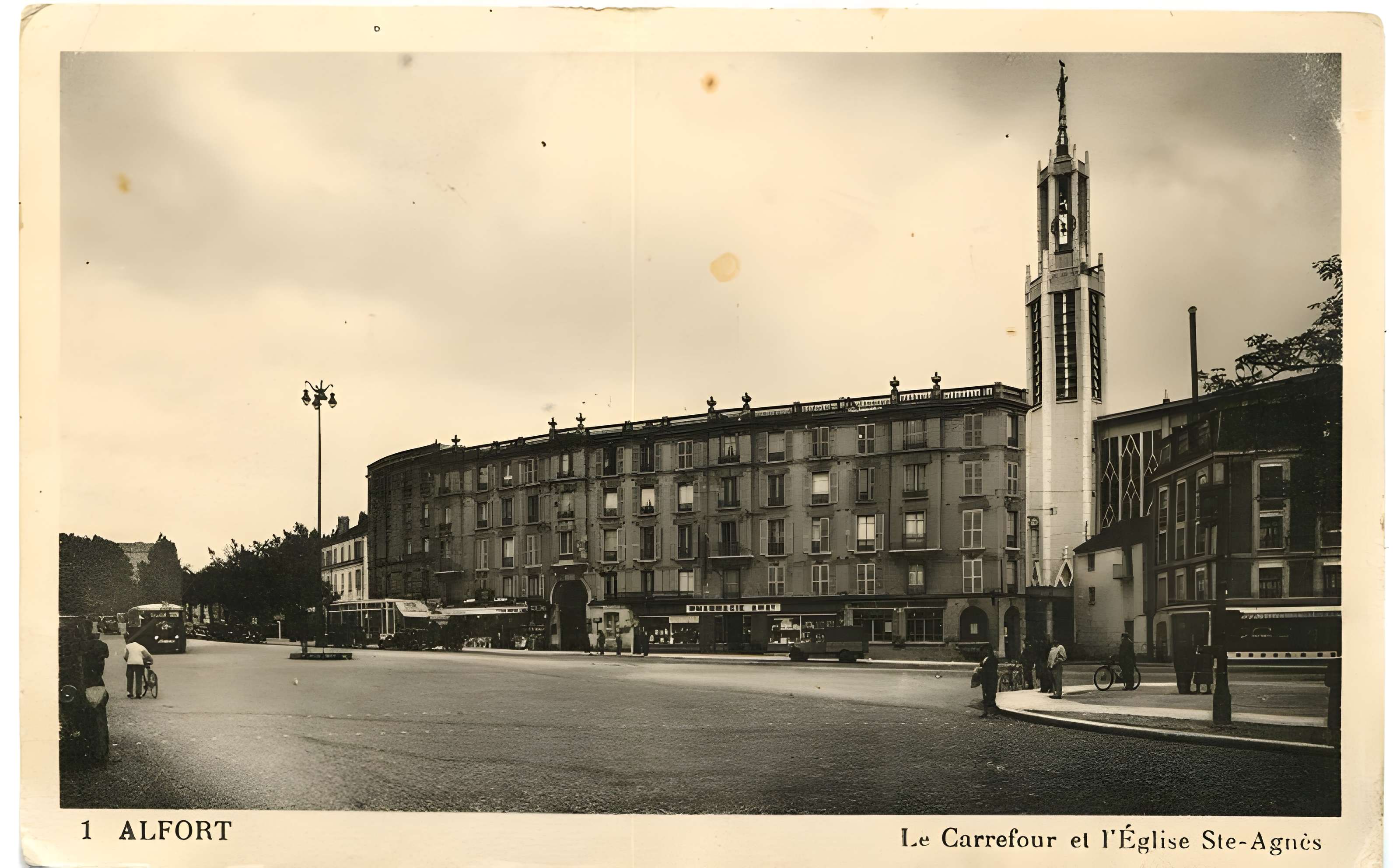 Église Sainte-Agnès de Maisons-Alfort
