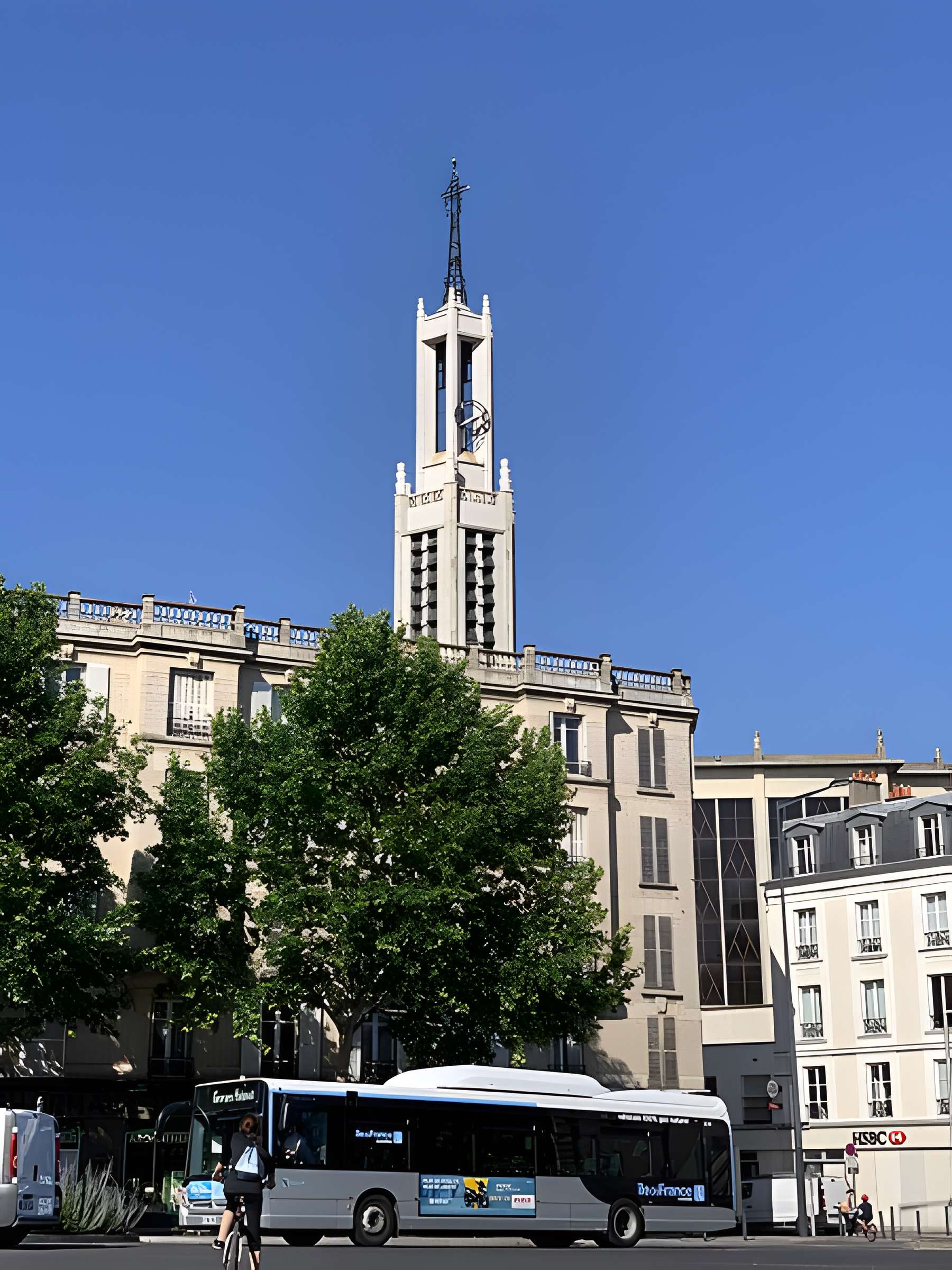Église Sainte-Agnès de Maisons-Alfort