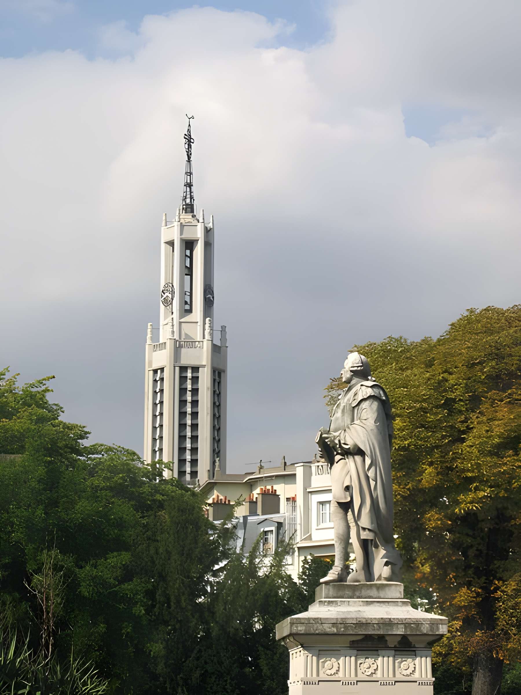 Église Sainte-Agnès de Maisons-Alfort