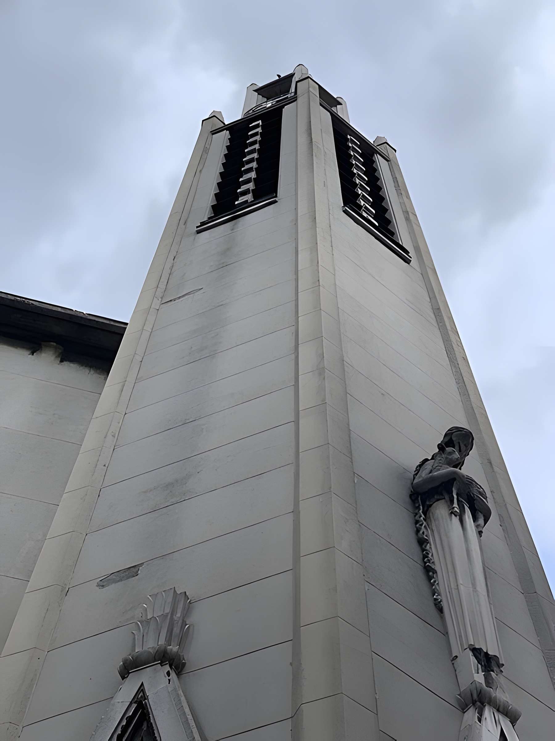Église Sainte-Agnès de Maisons-Alfort