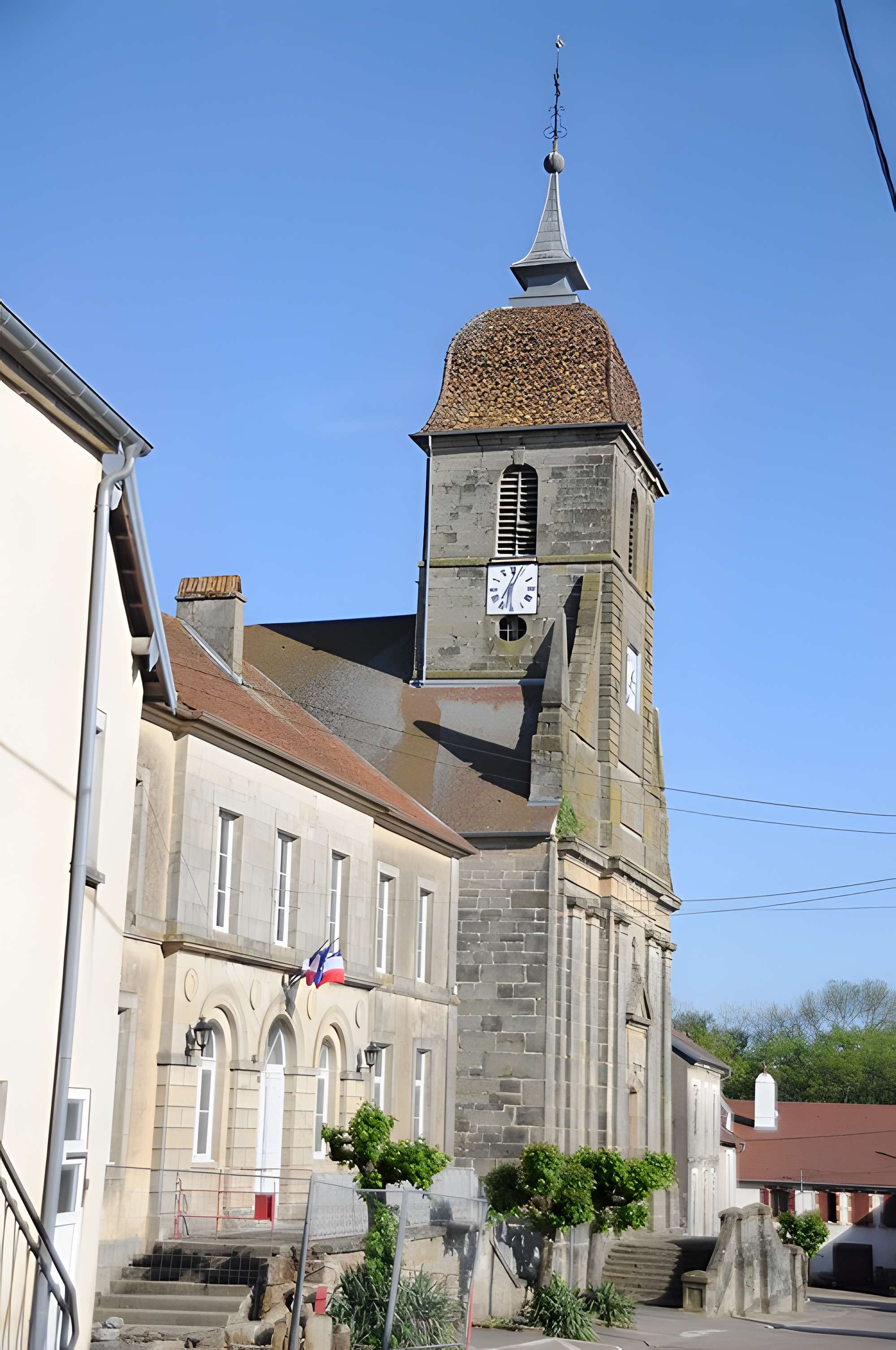 Église de l'Assomption de Cemboing
