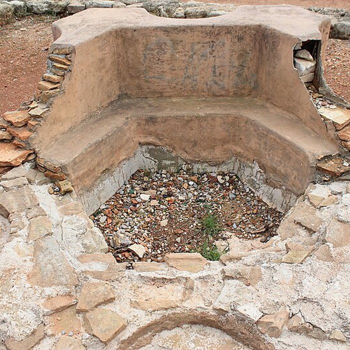 Photo de Église Sainte-Cécile de Loupian