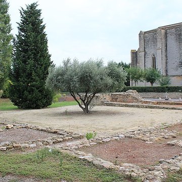 Église Sainte-Cécile de Loupian