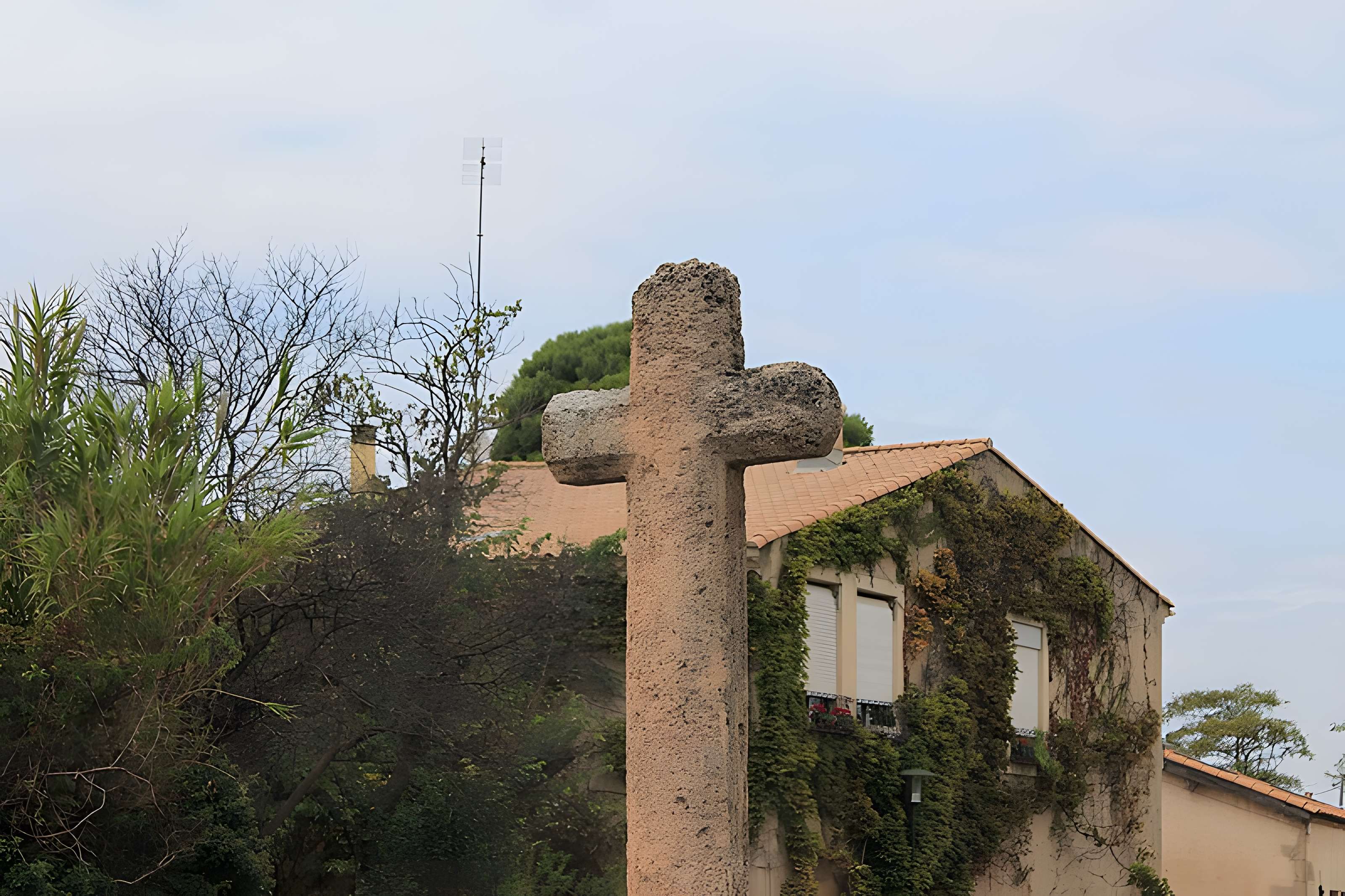 Église Sainte-Cécile de Loupian