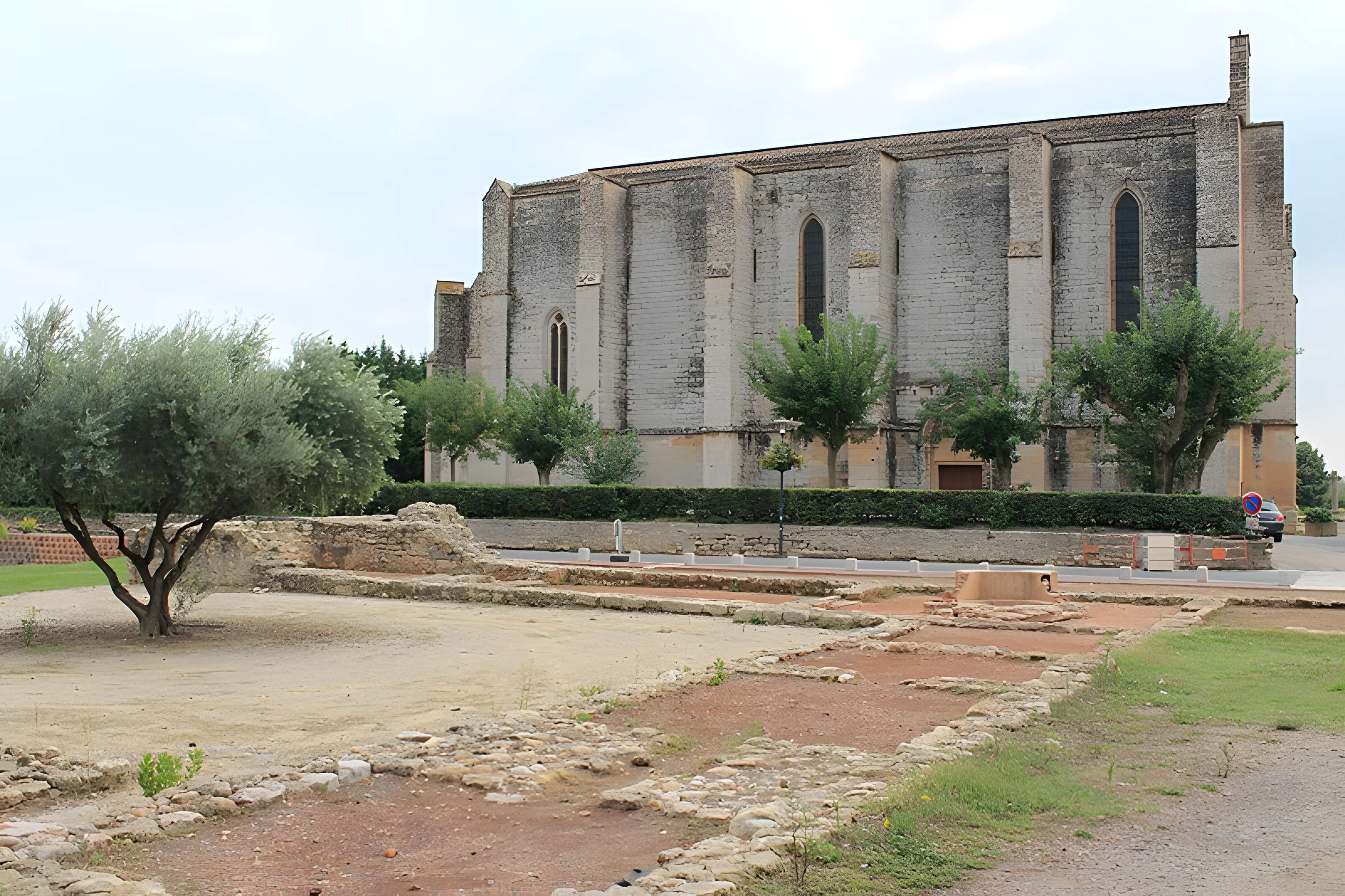 Église Sainte-Cécile de Loupian