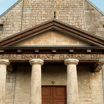 Église de lExaltation-de-la-Sainte-Croix de Chèvremont