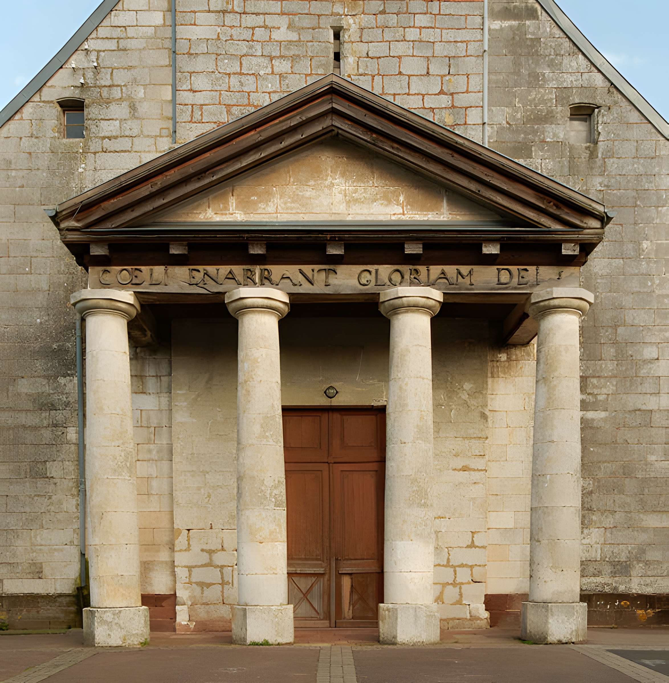 Église de l'Exaltation-de-la-Sainte-Croix de Chèvremont