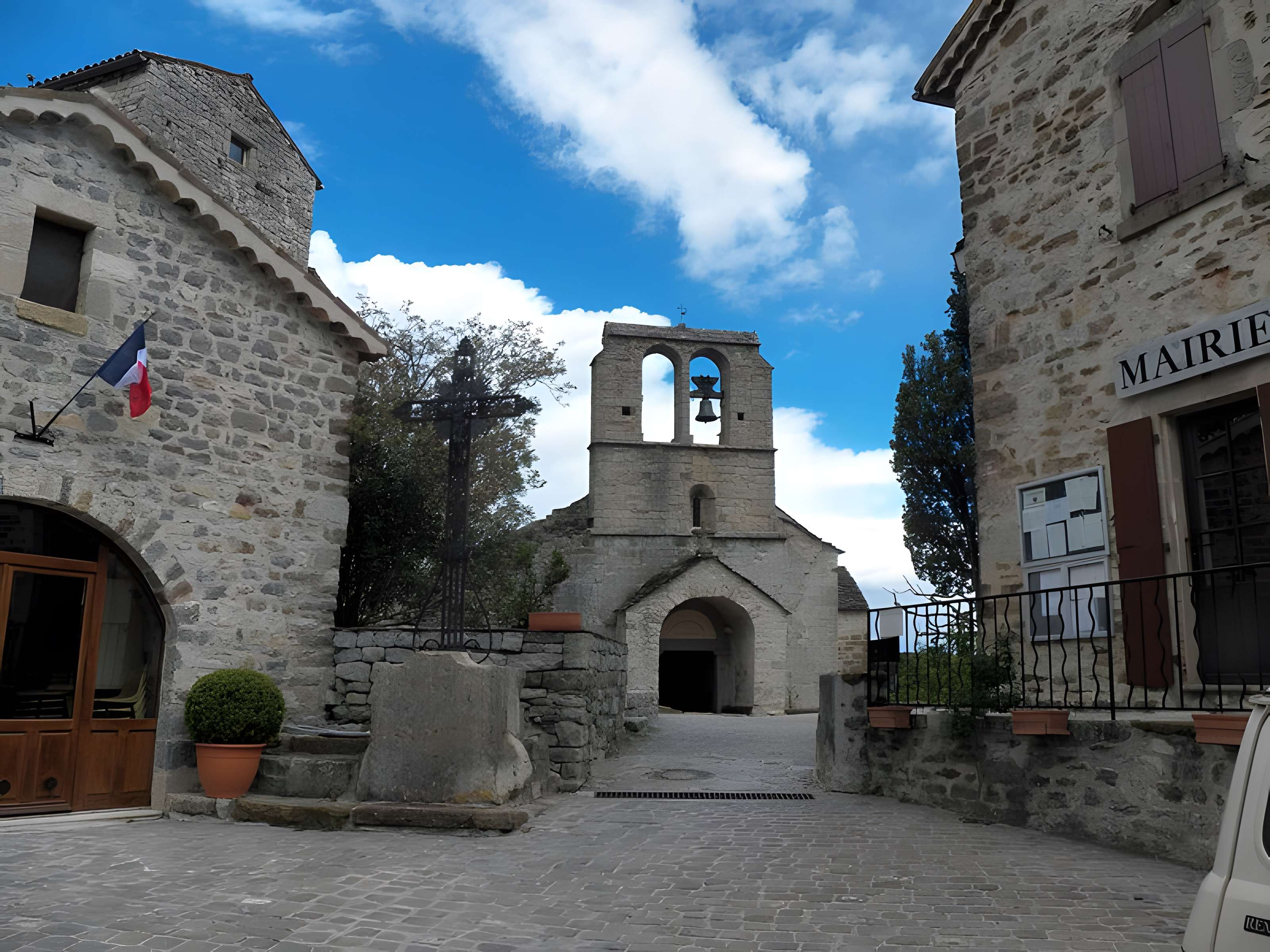 Église de Naves des Vans