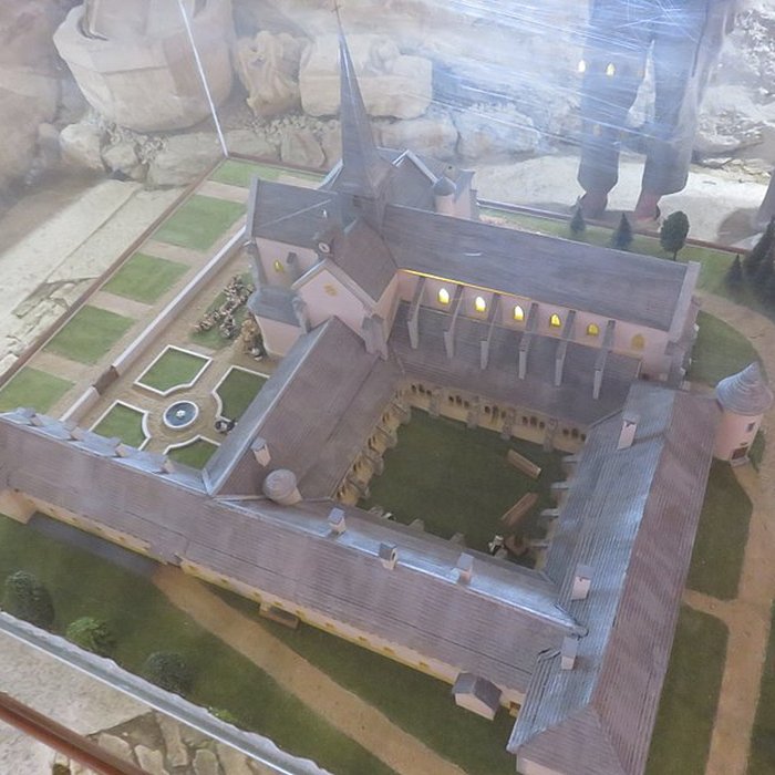 Photo de Église de Remoray et Presbytère