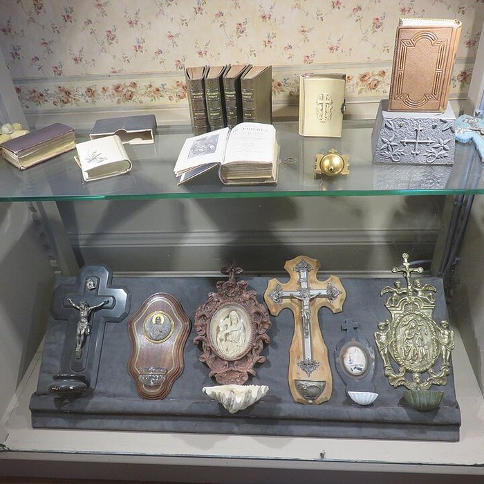 Photo de Église de Remoray et Presbytère