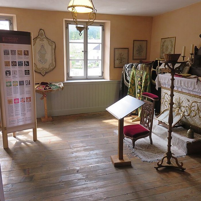 Photo de Église de Remoray et Presbytère