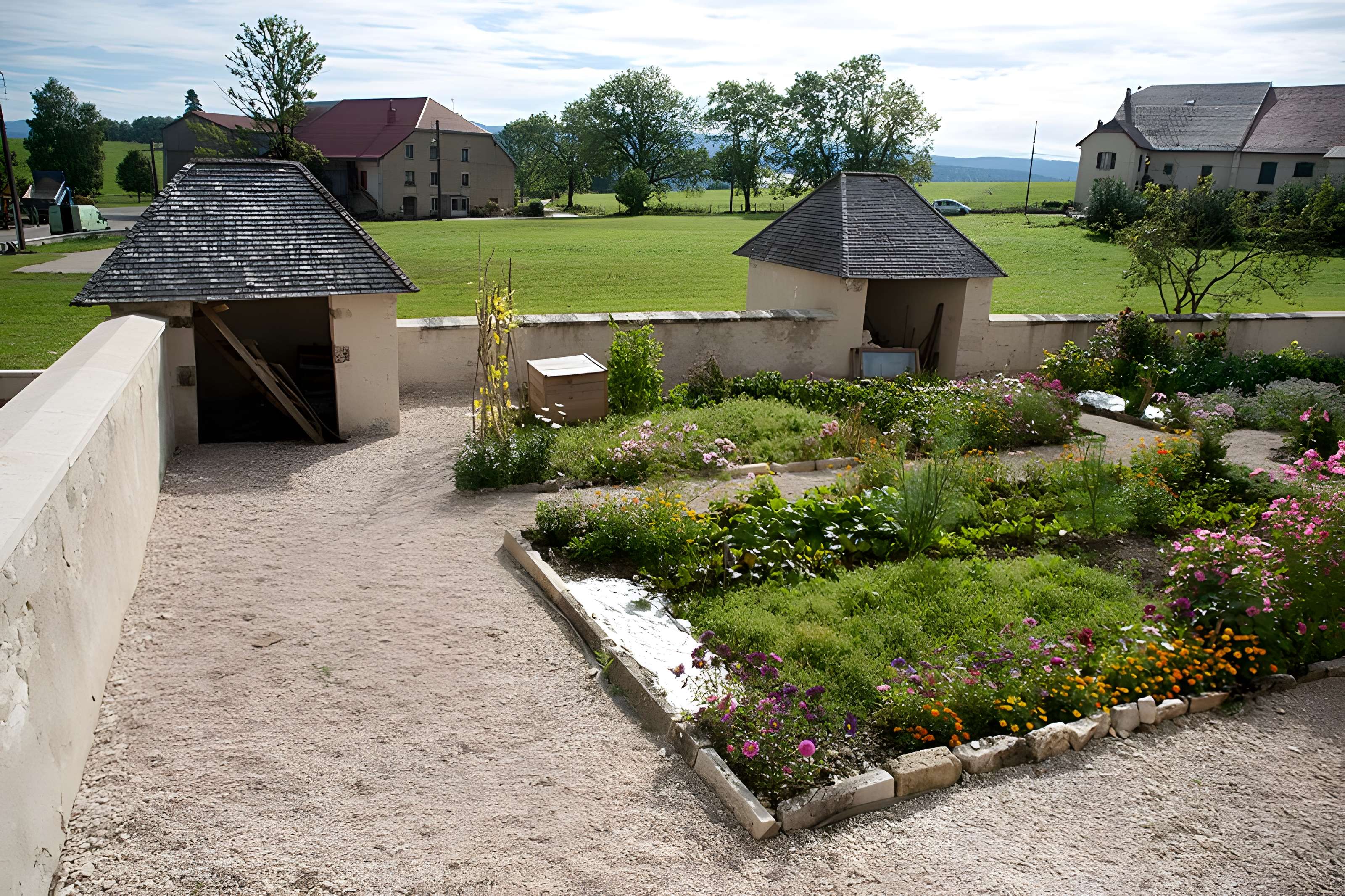 Église de Remoray et Presbytère