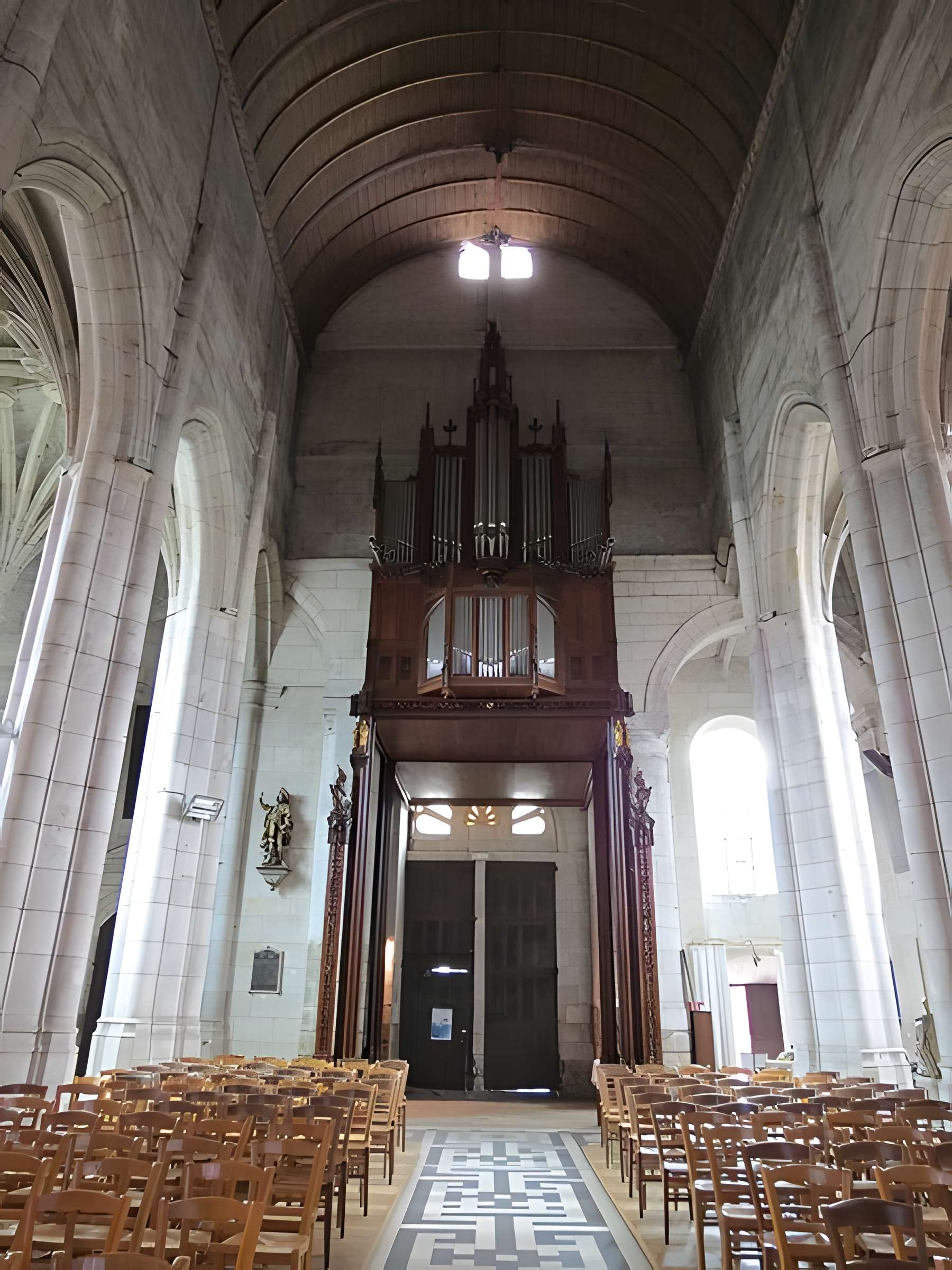 Église Sainte-Foy de Conches-en-Ouche