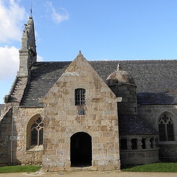 Eglise Sainte-Anne à Trégastel