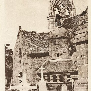 Eglise Sainte-Anne à Trégastel