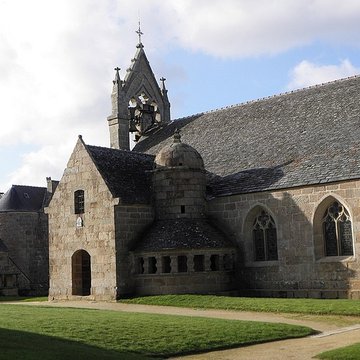 Eglise Sainte-Anne à Trégastel