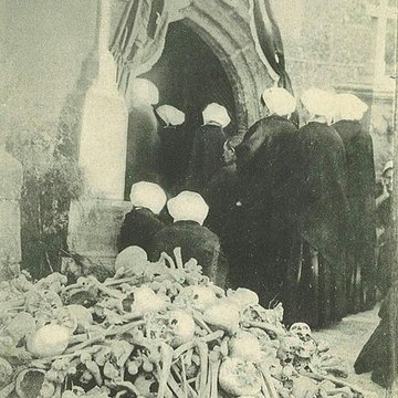 Eglise Sainte-Anne à Trégastel