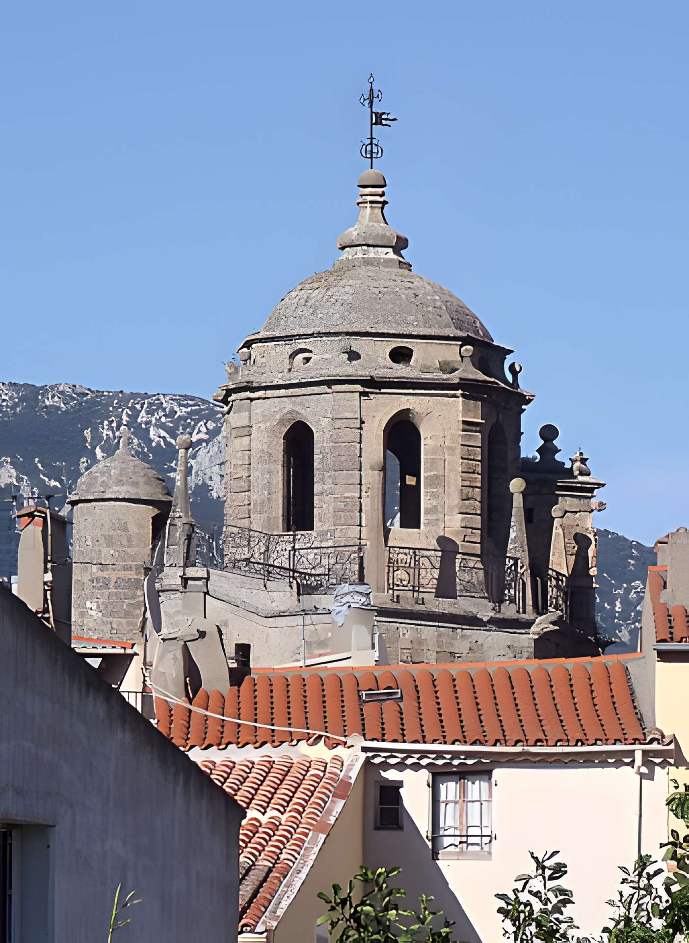 Église du chapître de Saint-Paul de Saint-Paul-de-Fenouillet