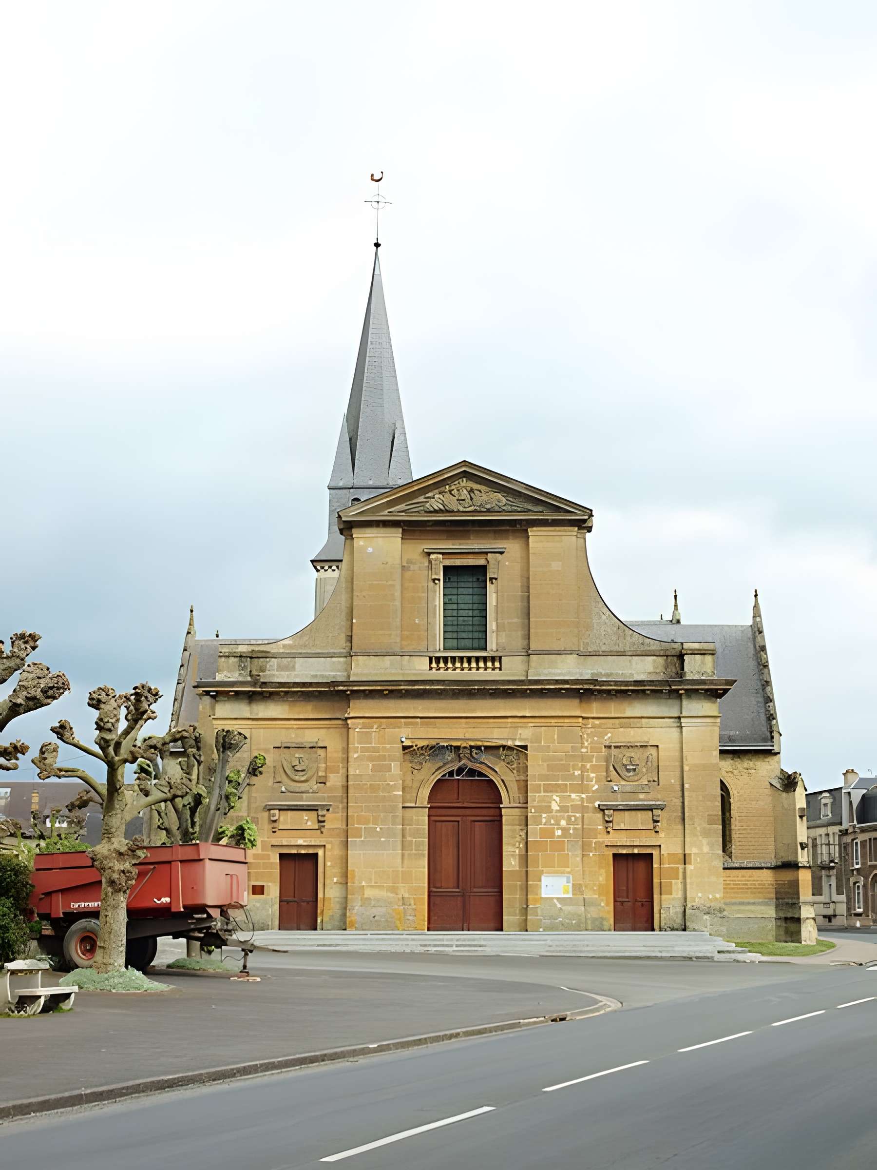 Église Notre-Dame d'Attigny
