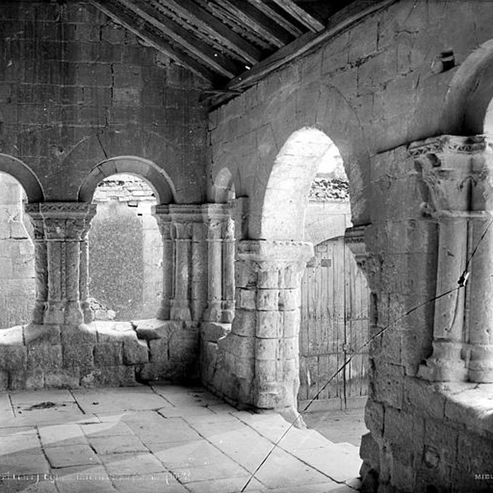 Photo de Église Notre-Dame dAvon-les-Roches