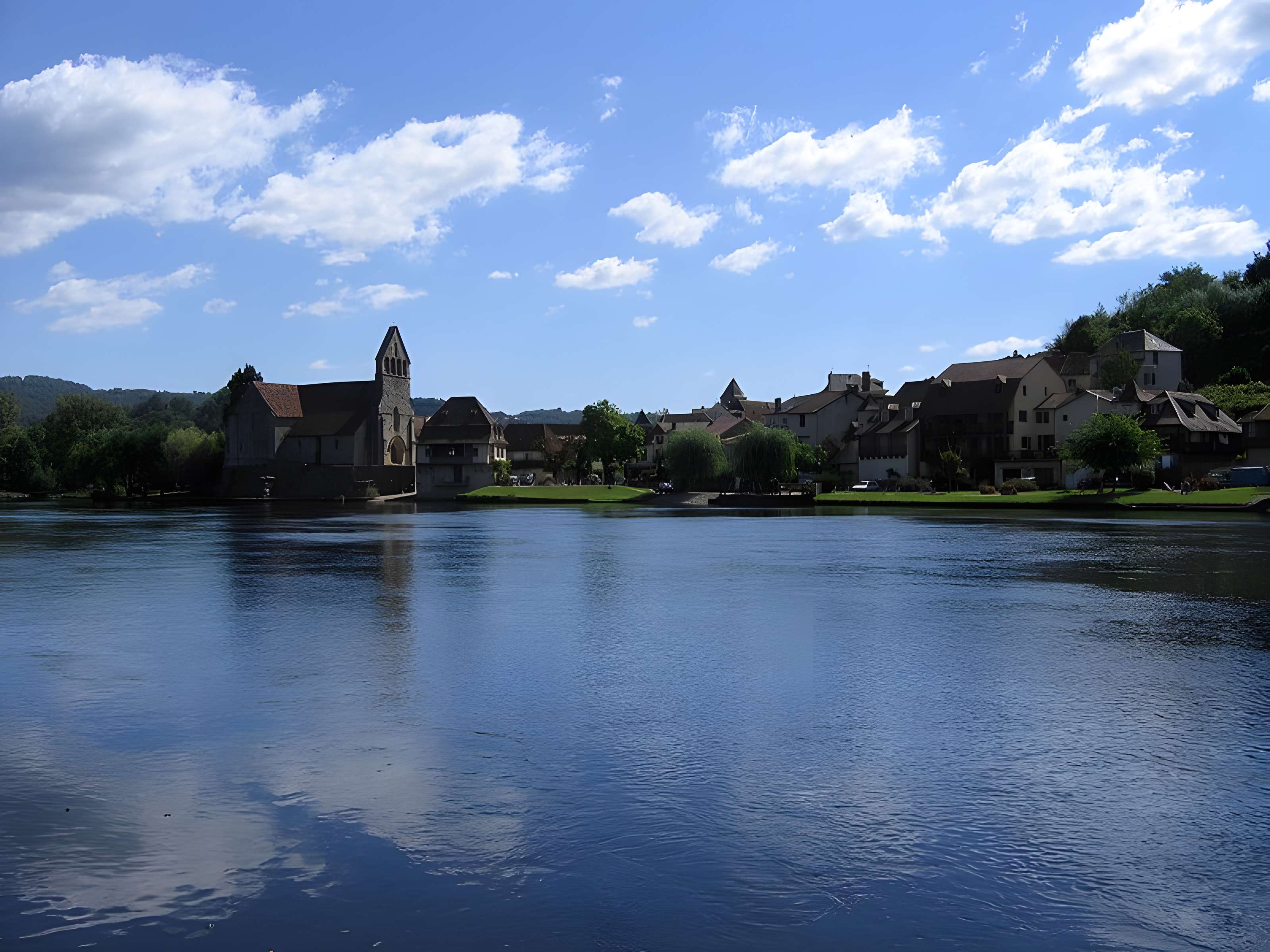 Église Notre-Dame de Beaulieu-sur-Dordogne