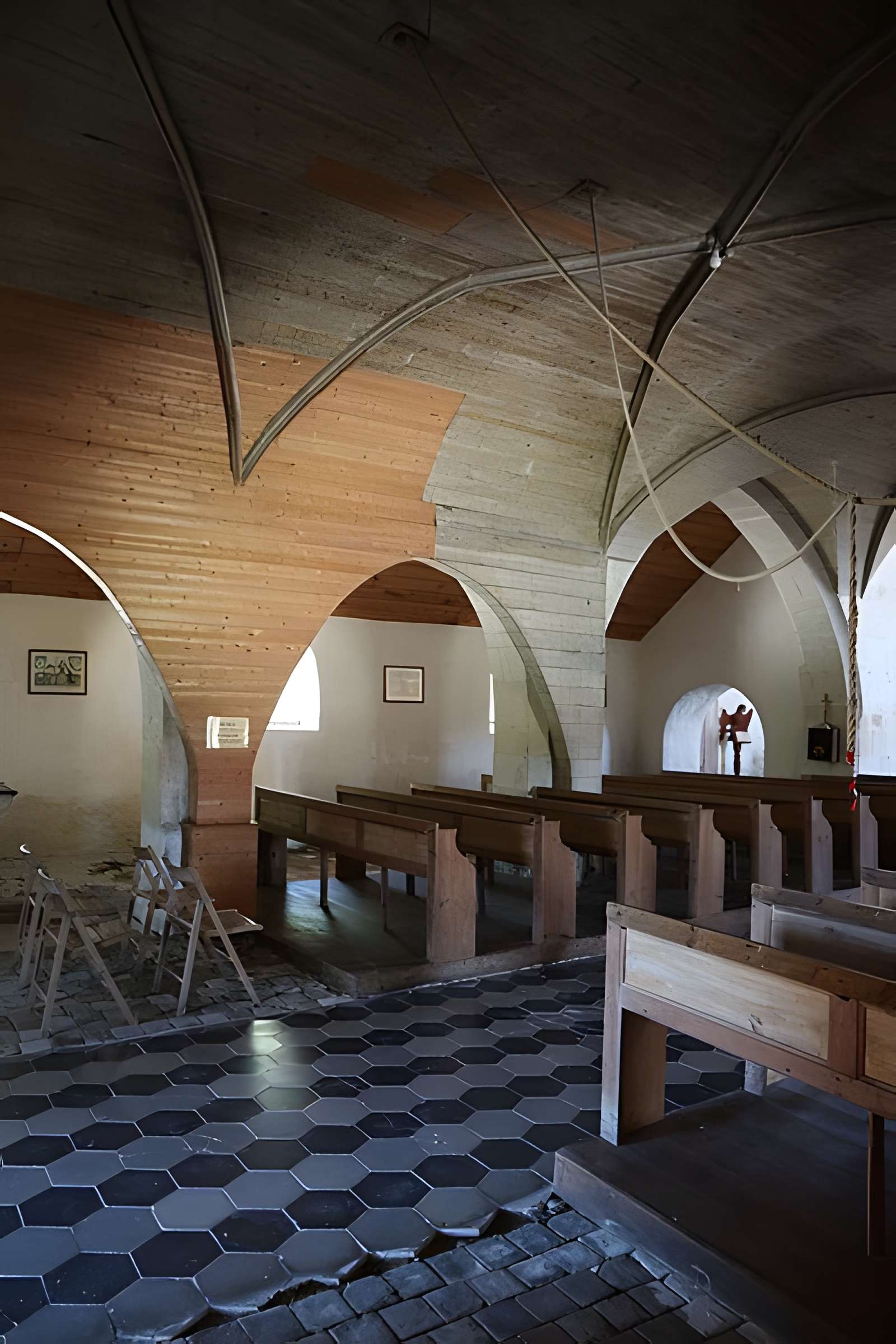Église Saint-Éloi de Racines