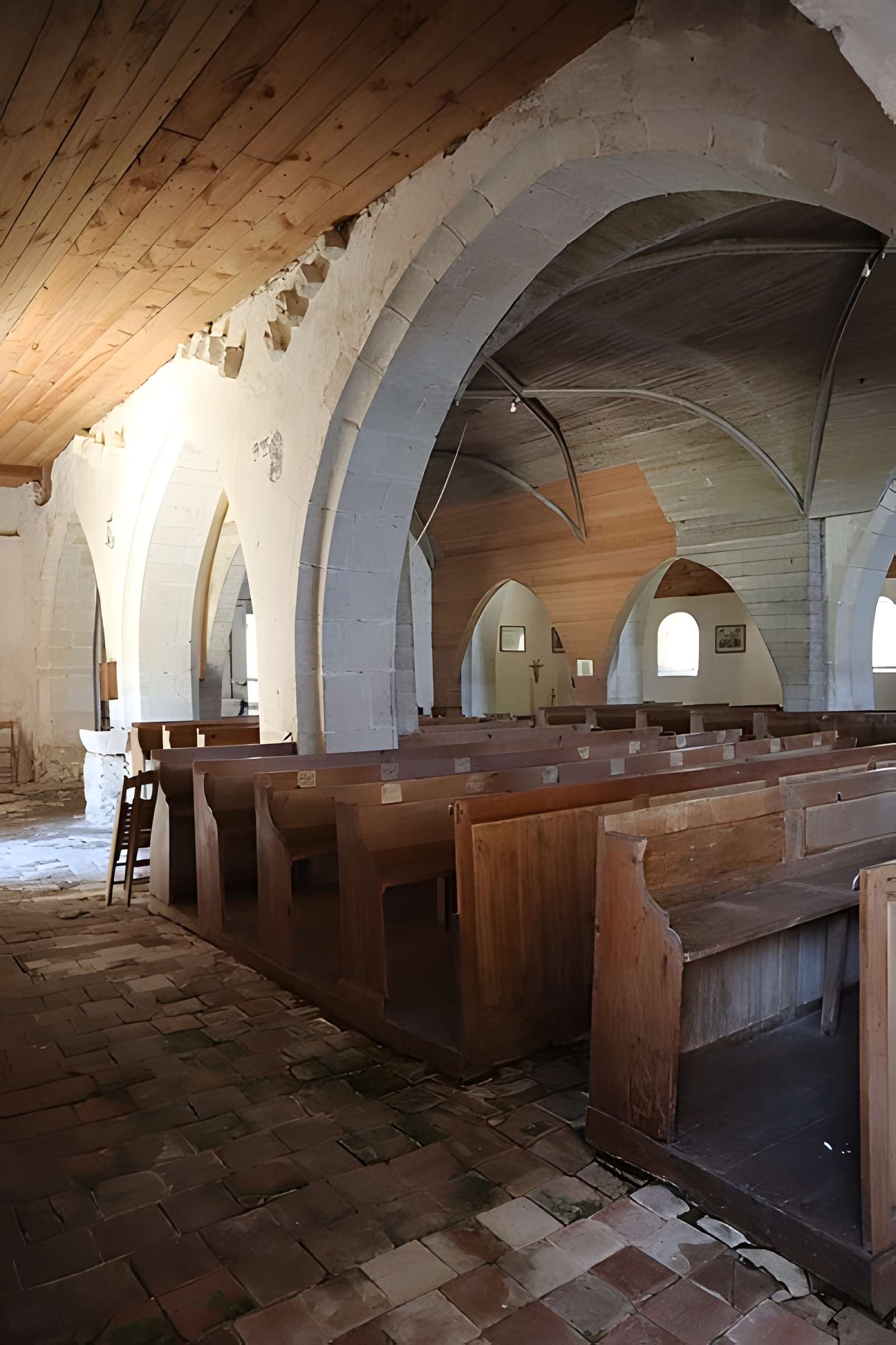 Église Saint-Éloi de Racines