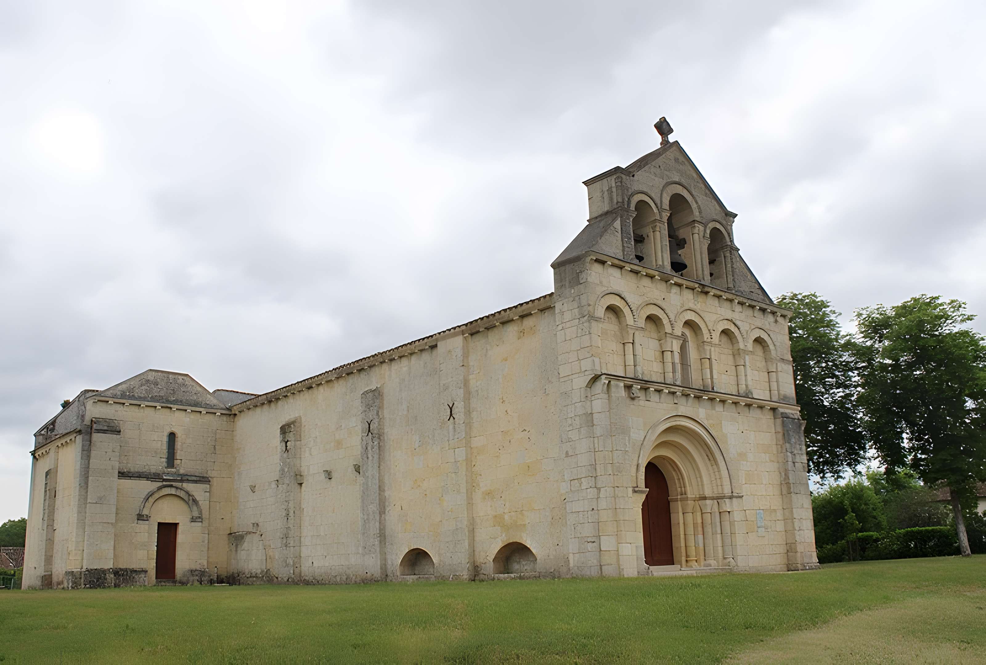 Église Notre-Dame de Benon