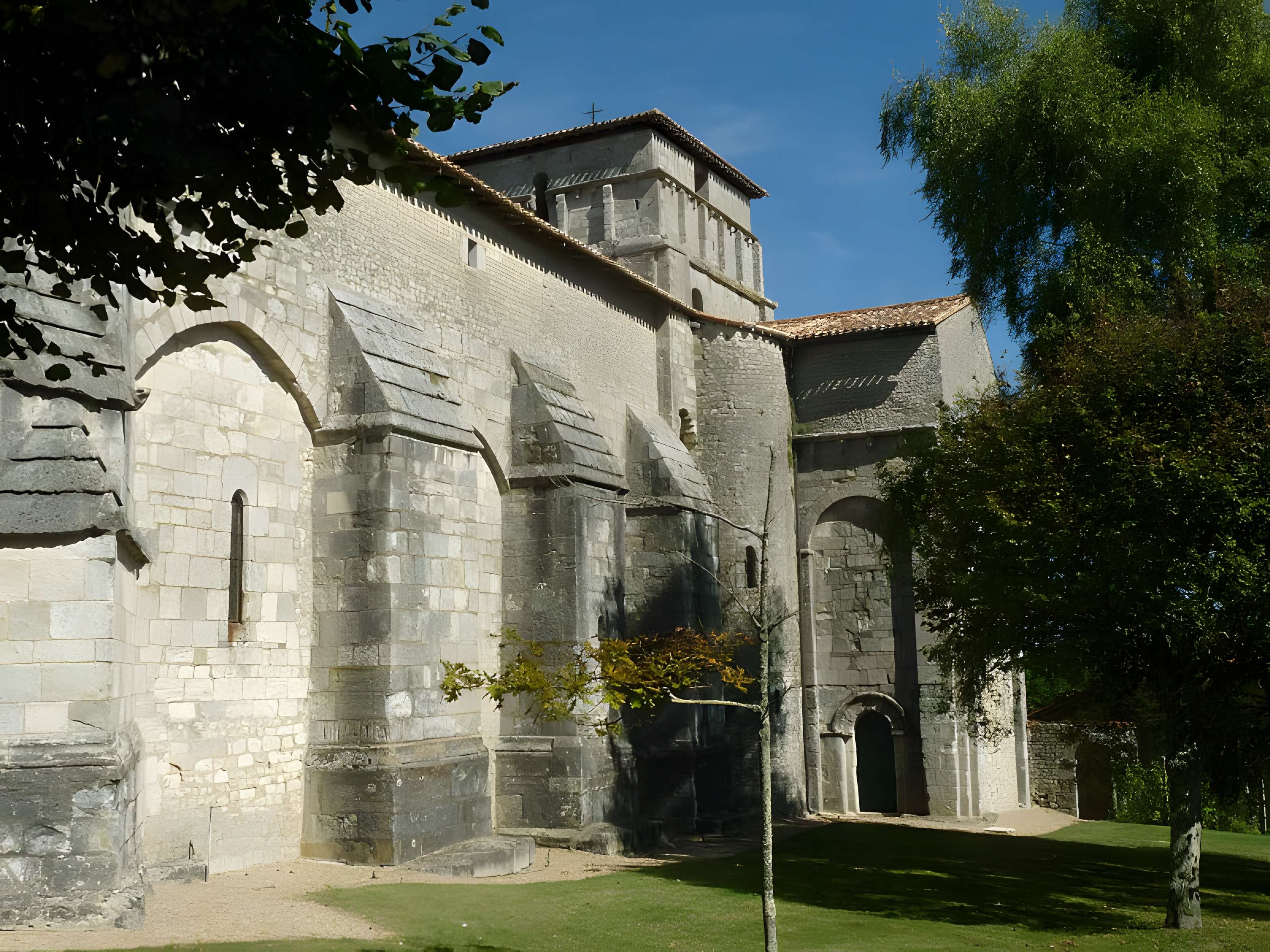 Église Notre-Dame de Berneuil