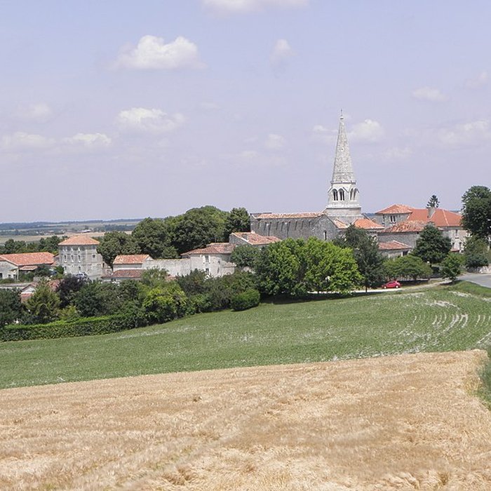 Photo de Église Notre-Dame de Charmant