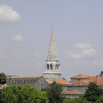 Église Notre-Dame de Charmant