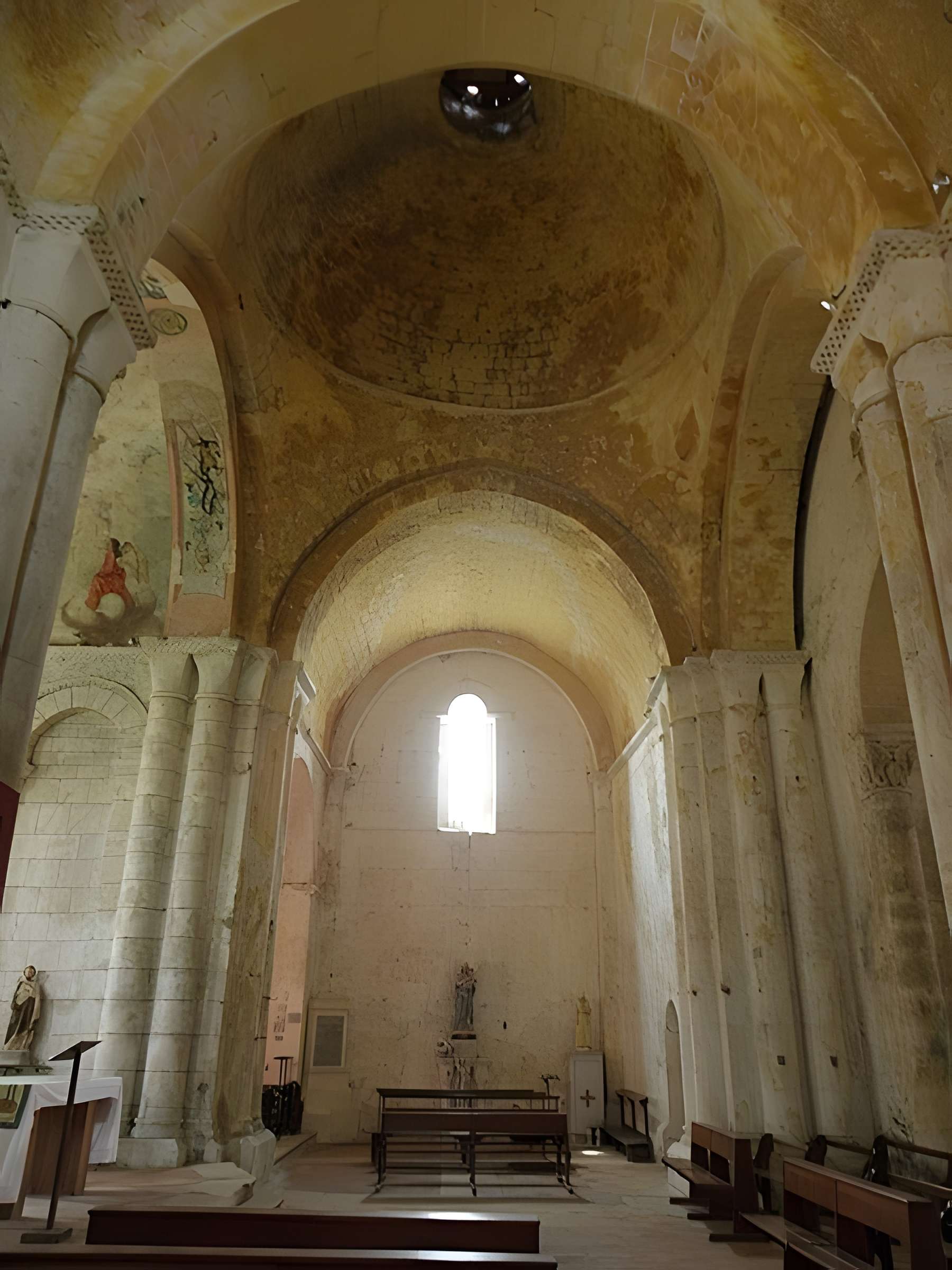 Église Notre-Dame de Charmant