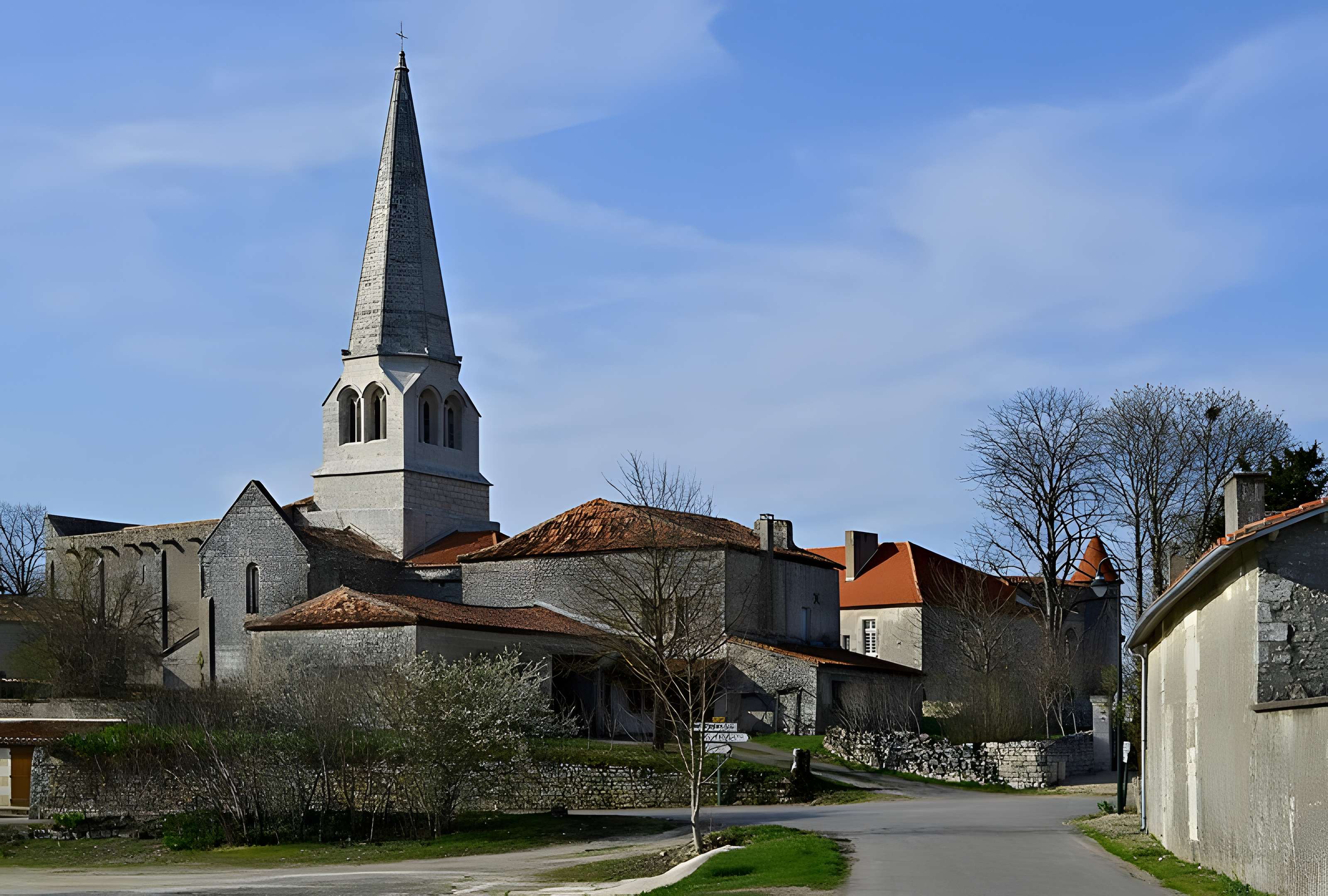 Église Notre-Dame de Charmant