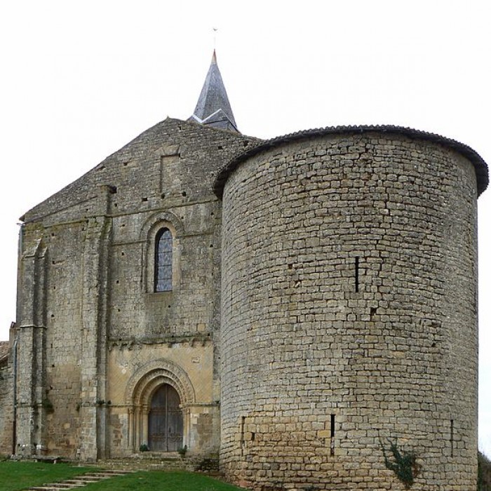 Photo de Église Notre-Dame de Château-Larcher
