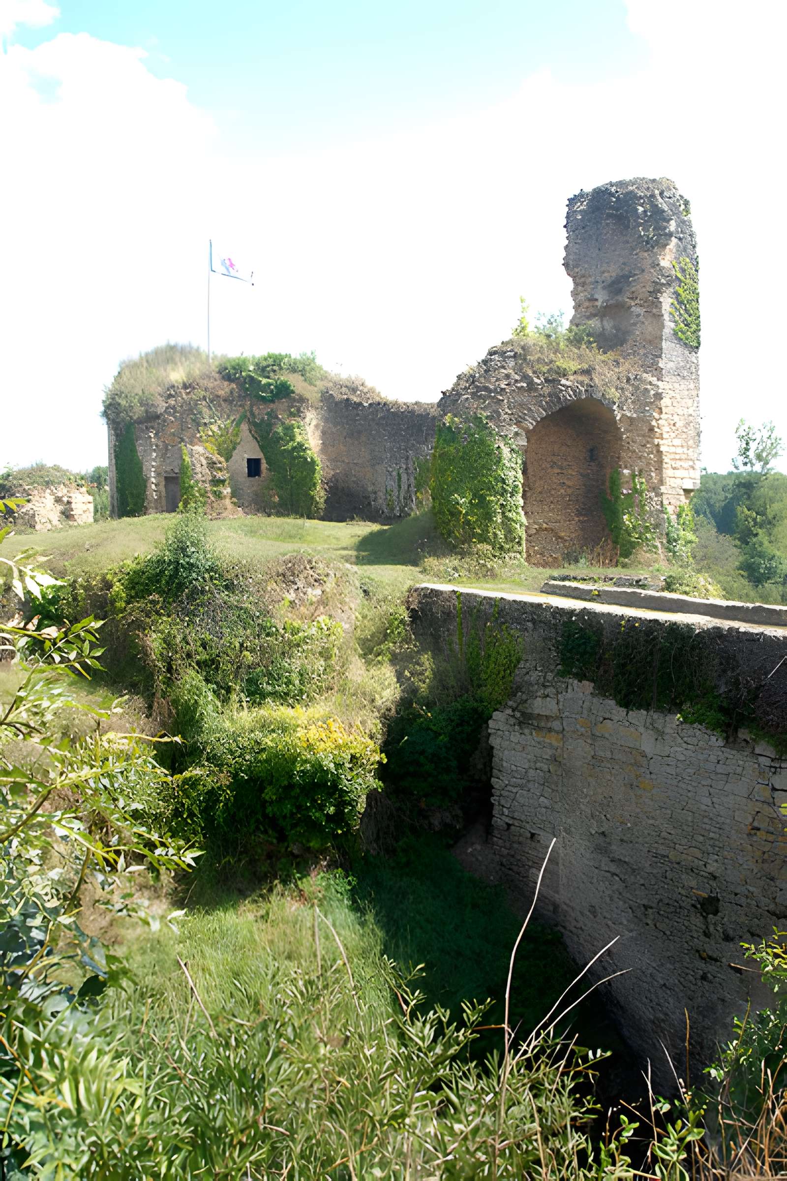 Église Notre-Dame de Château-Larcher