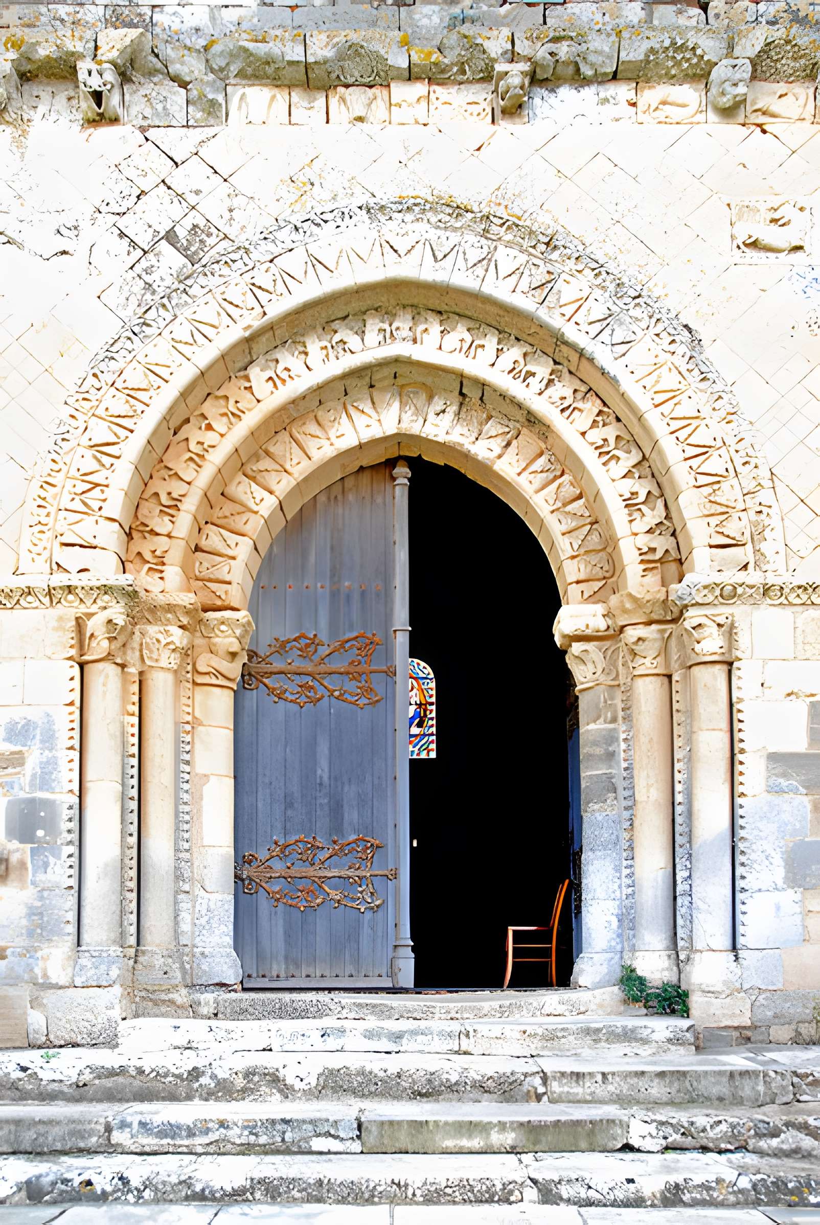 Église Notre-Dame de Château-Larcher