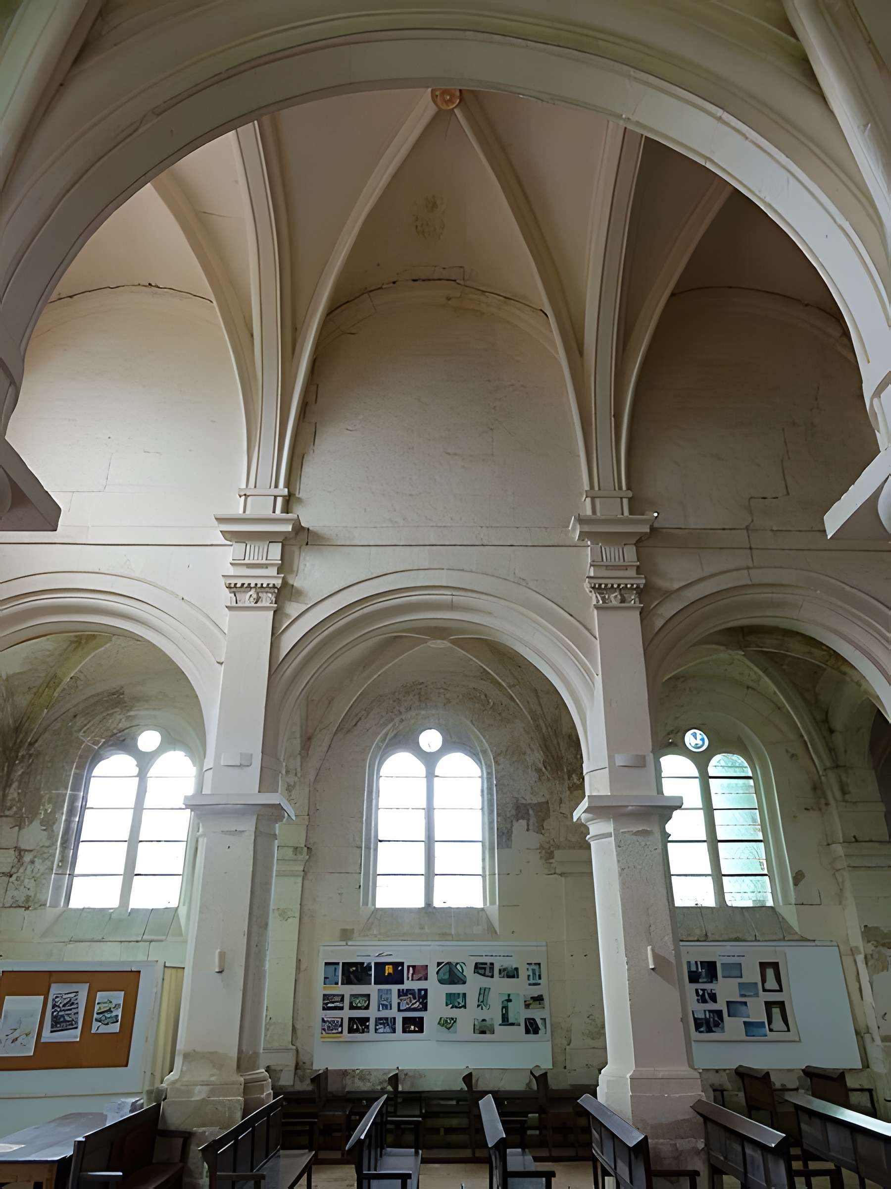 Église Notre-Dame de Épiais-Rhus