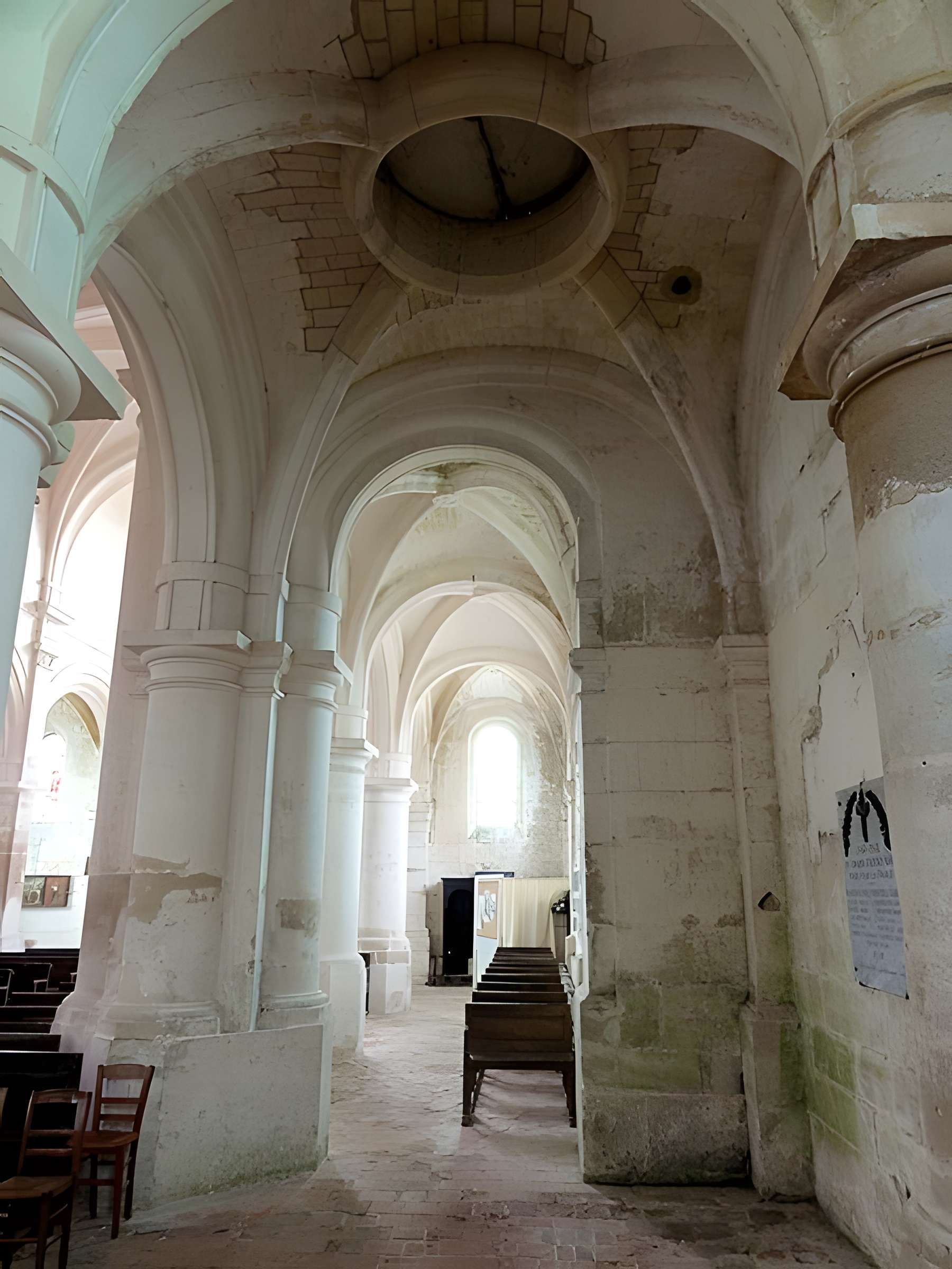 Église Notre-Dame de Épiais-Rhus