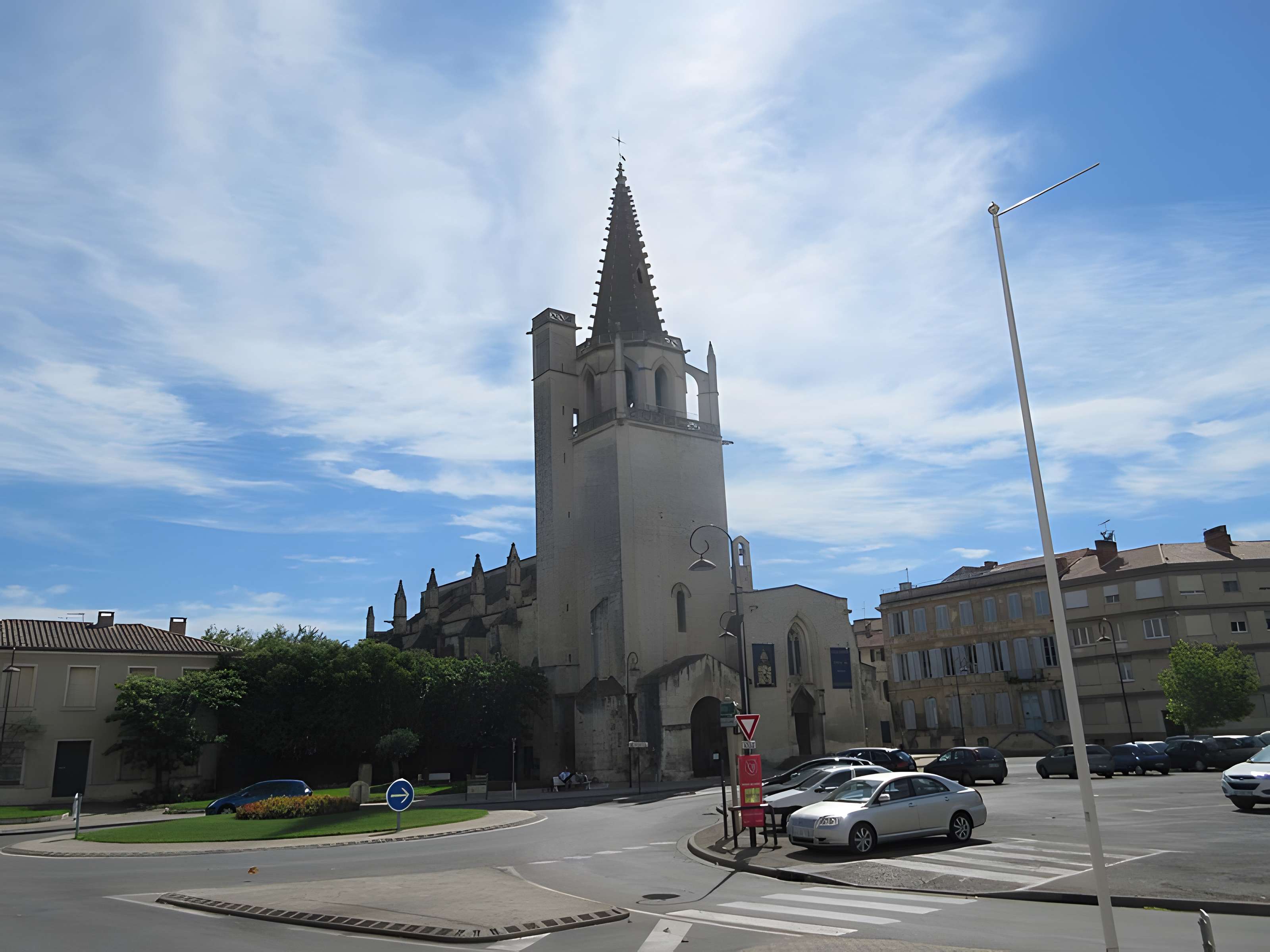 Église Sainte-Marthe de Tarascon