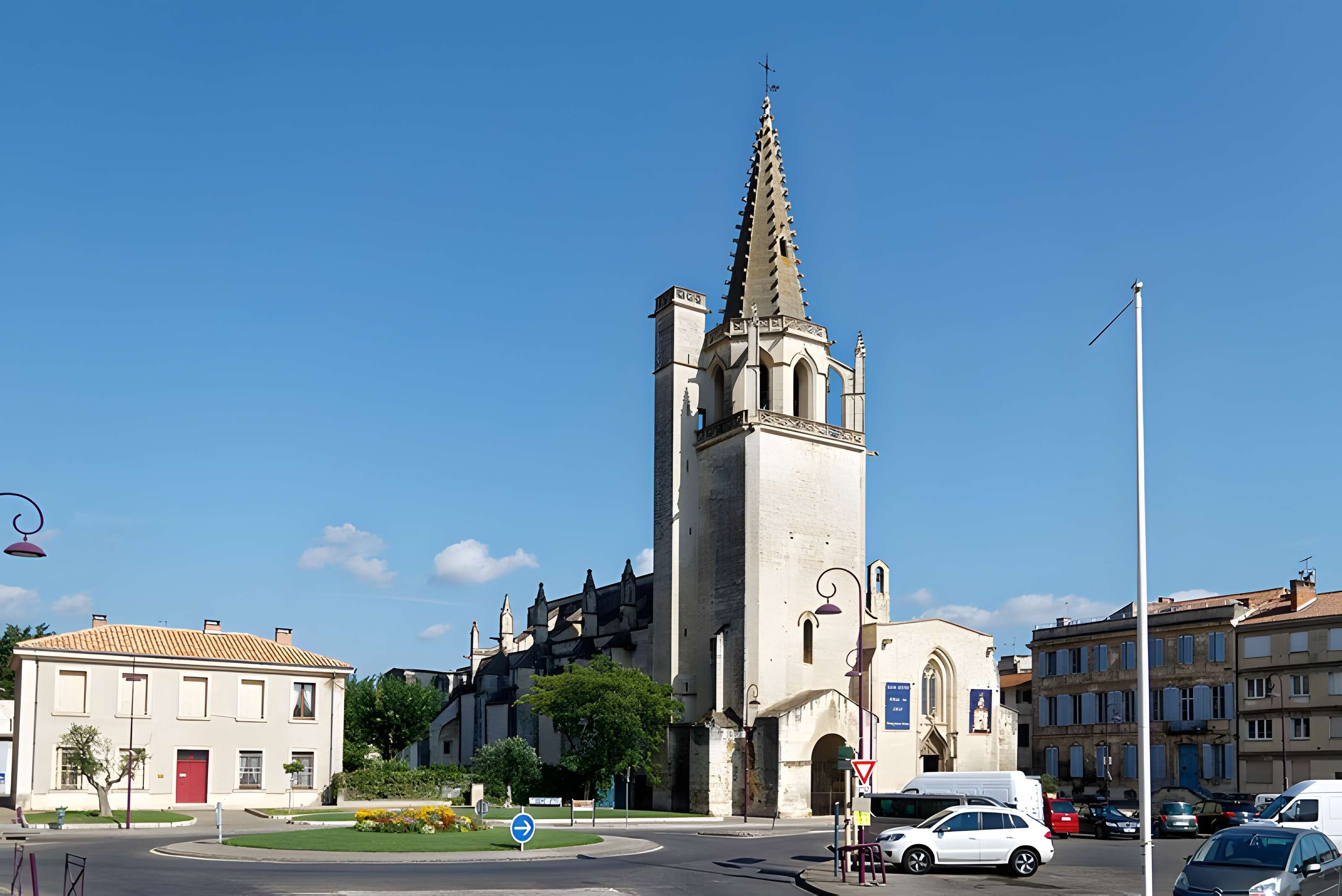 Église Sainte-Marthe de Tarascon